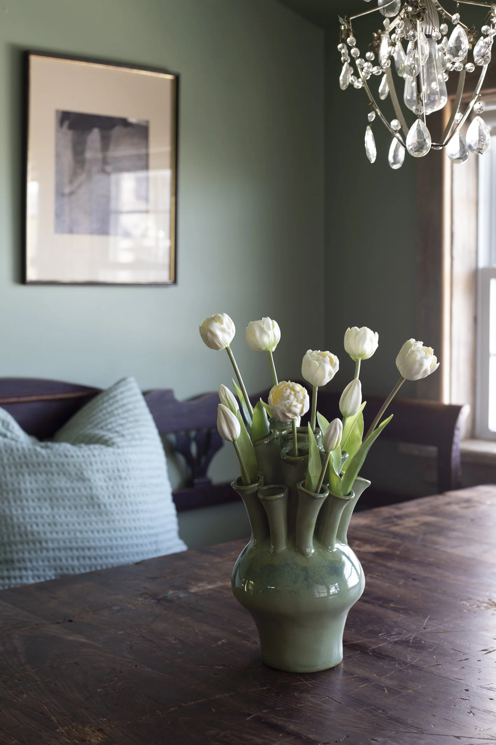 Tulip Vase Cressy House-4.jpg