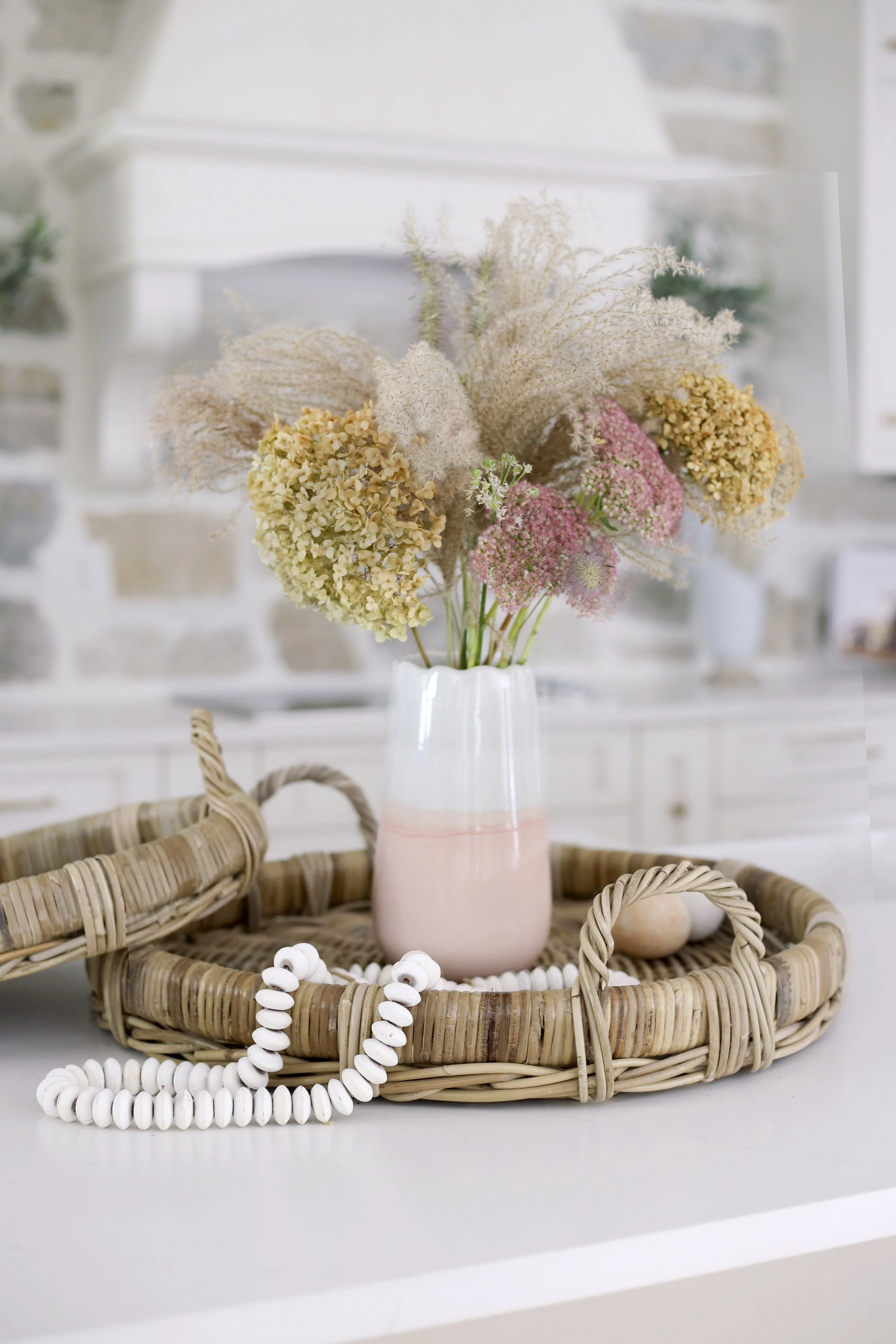 Toronto-food-product-photography-styling-pink & wht vase.jpg