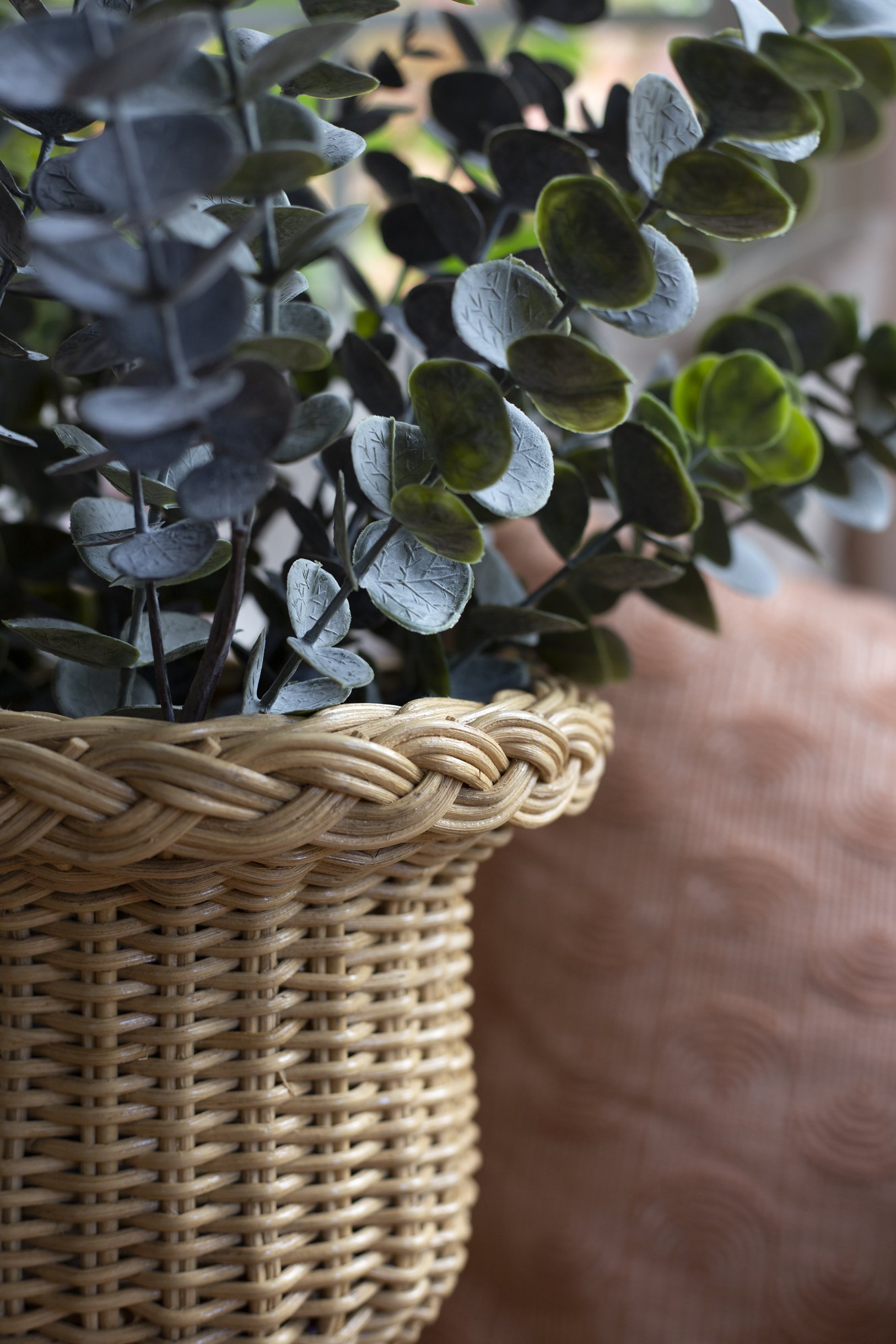 Wicker Urn & Stand Cressy House-42.jpg