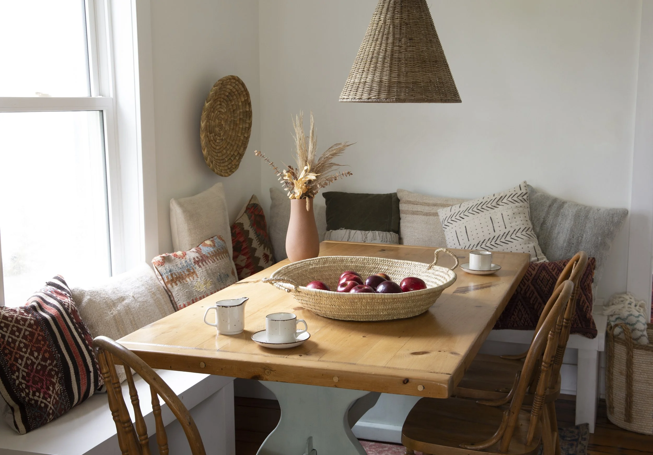 wicker light 1.jpg