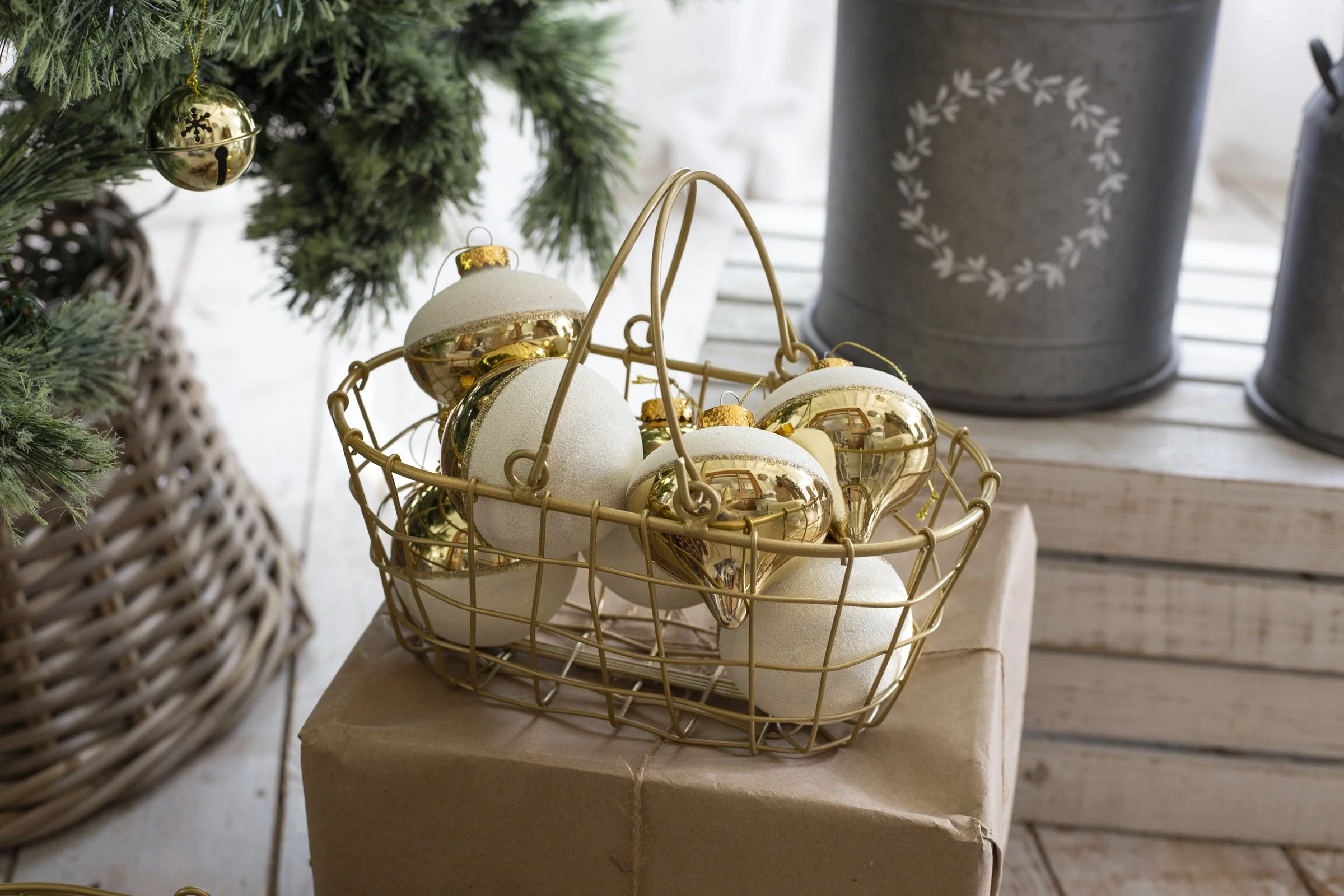gold basket lg copy.jpg
