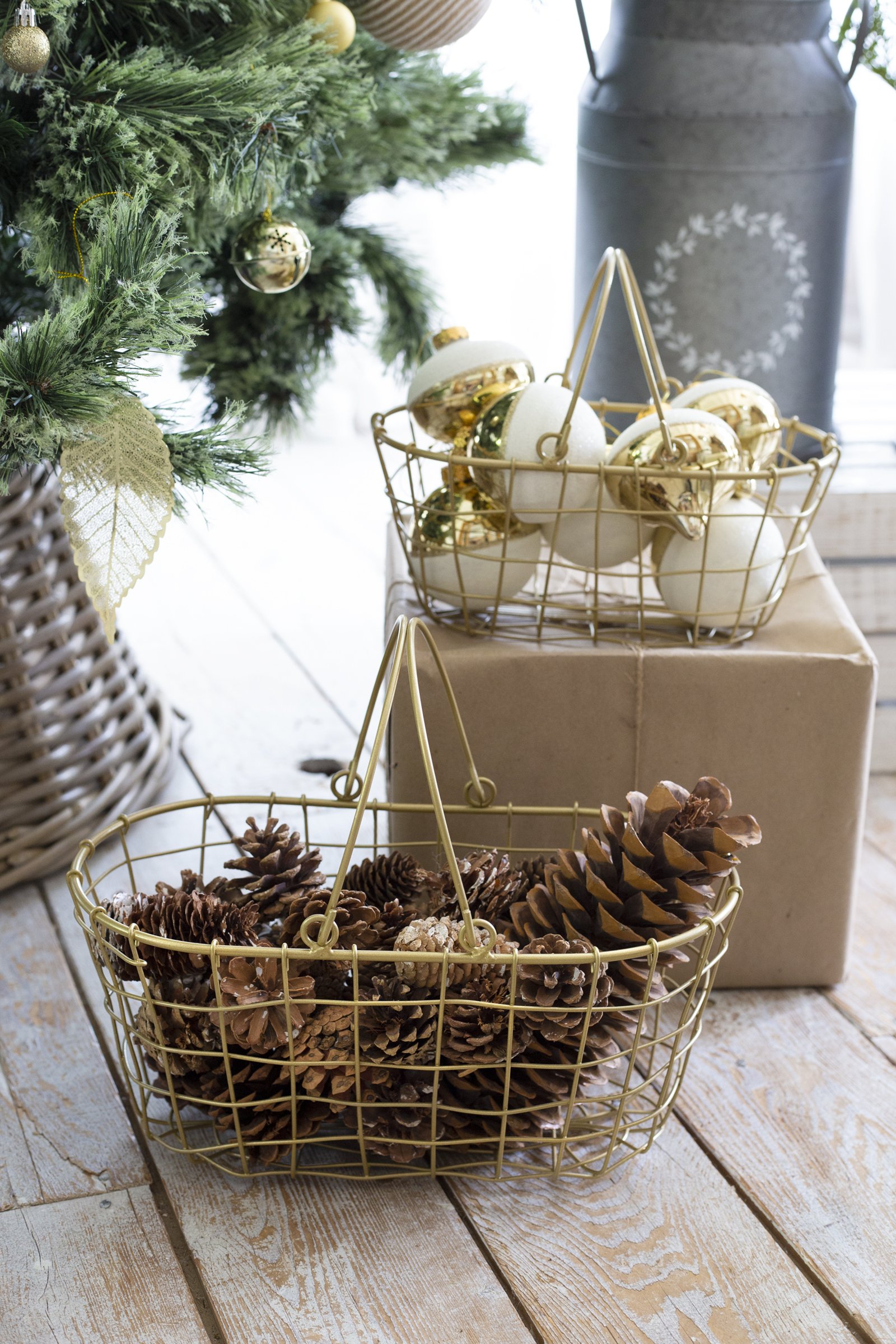 gold wire baskets 1 lg.jpg