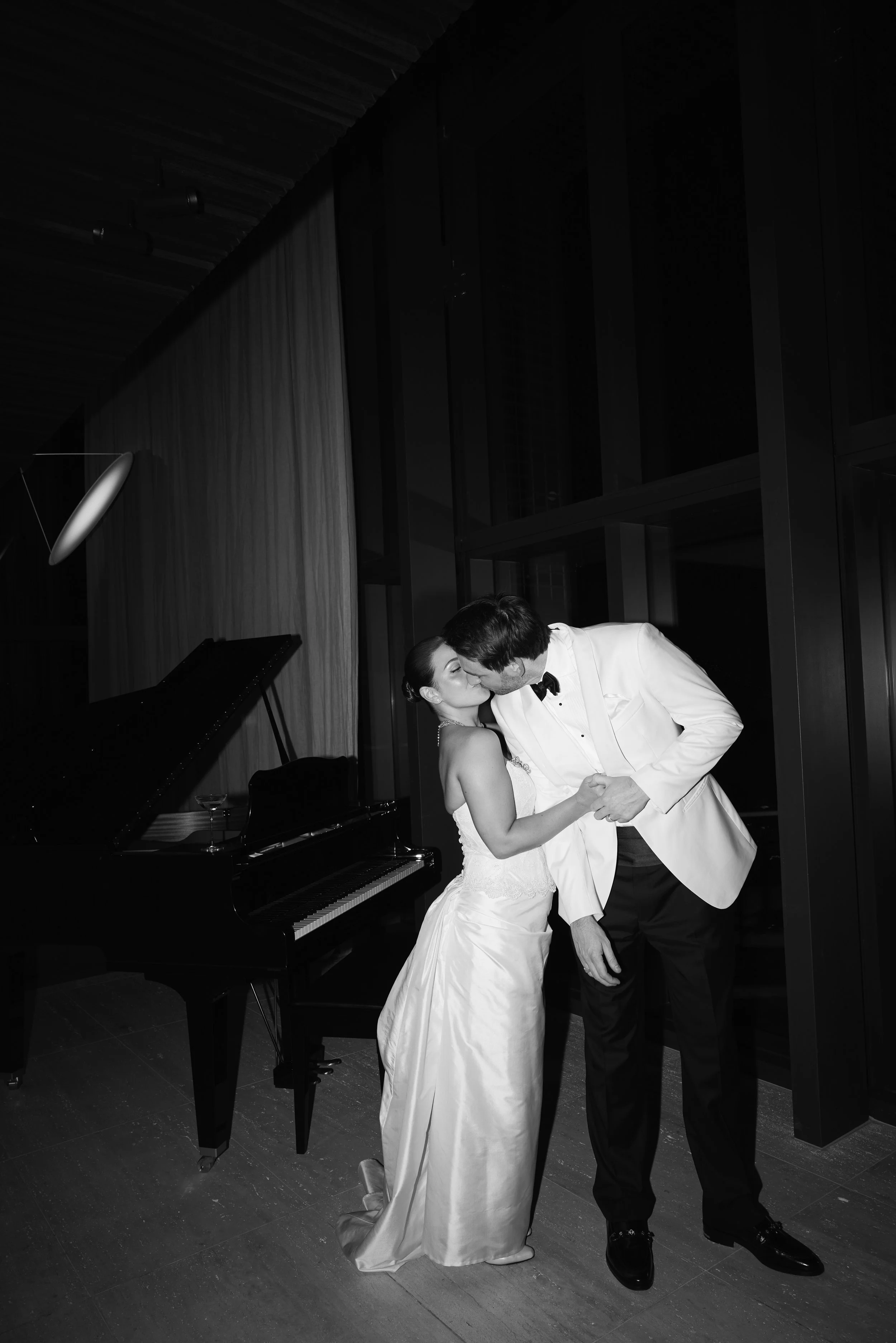 20251220_Naomi+Trav_00210.jpg