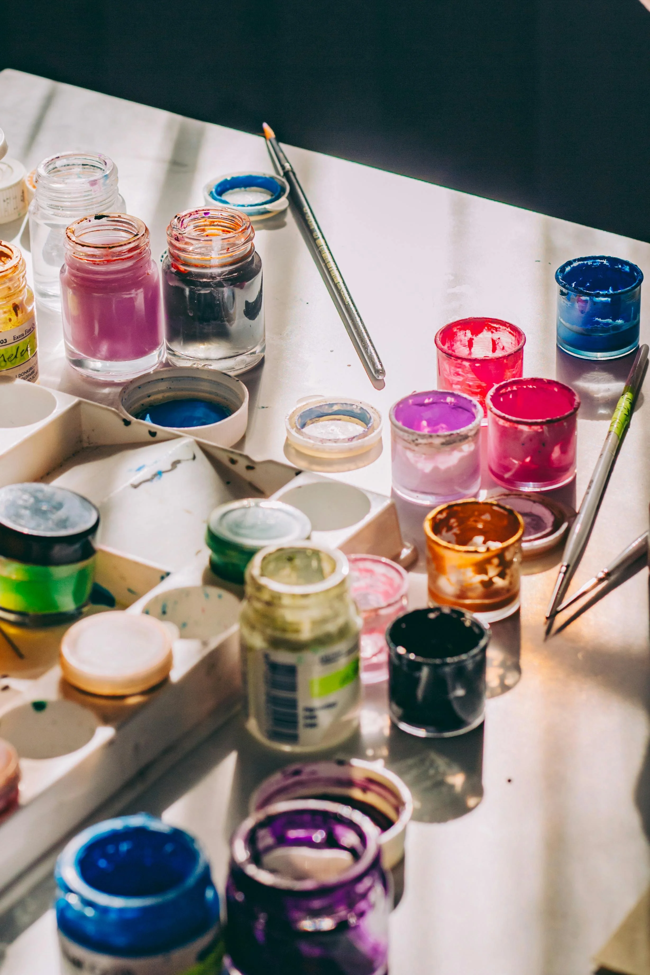 Building a Vibrant Community of Artists: Cultivating Connection, Collaboration, and Creativity
