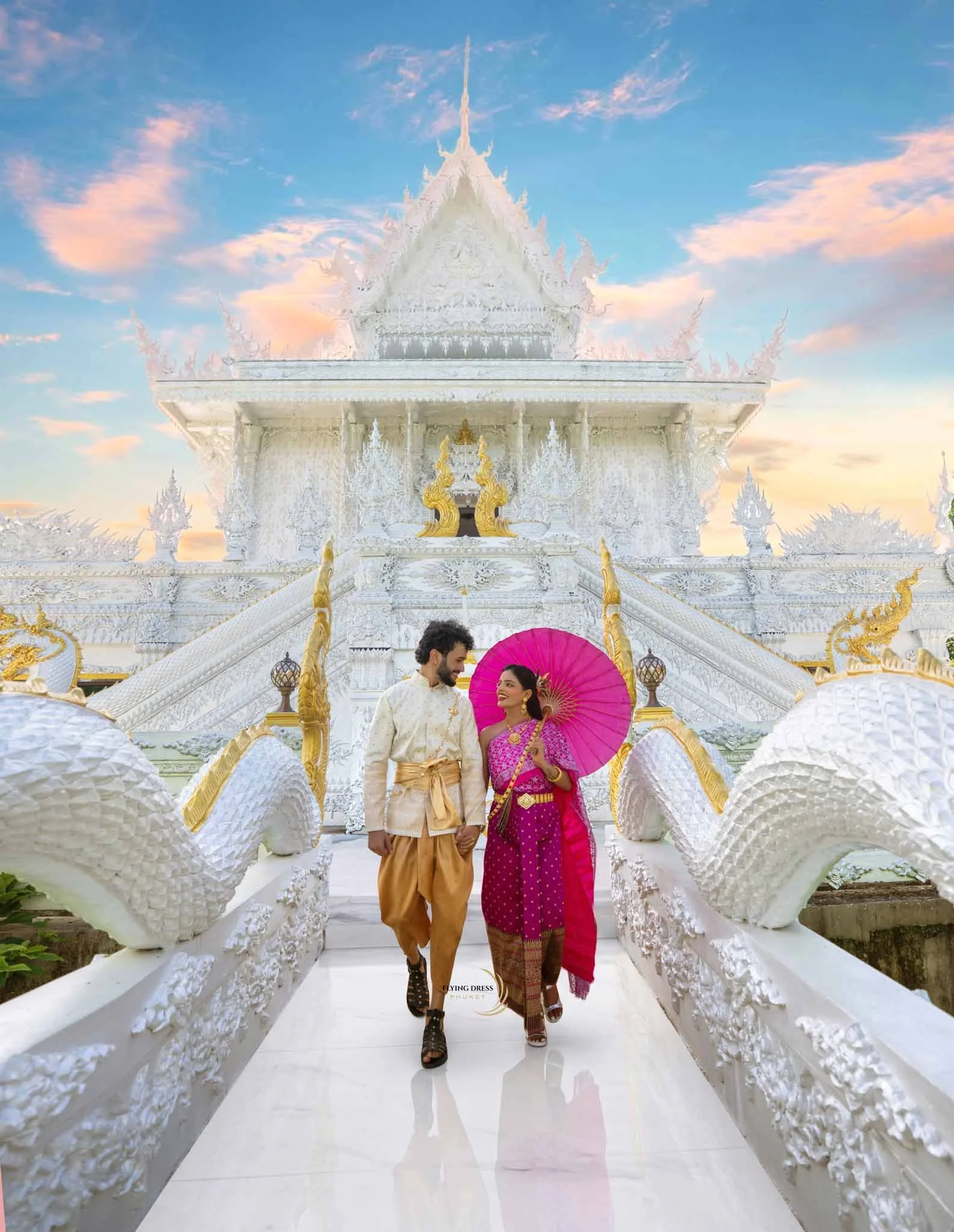 thai-traditional-dress-couple-phuket.jpg