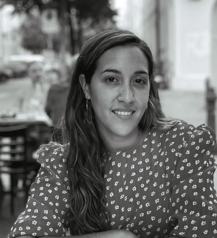 Valeria Caro black and white