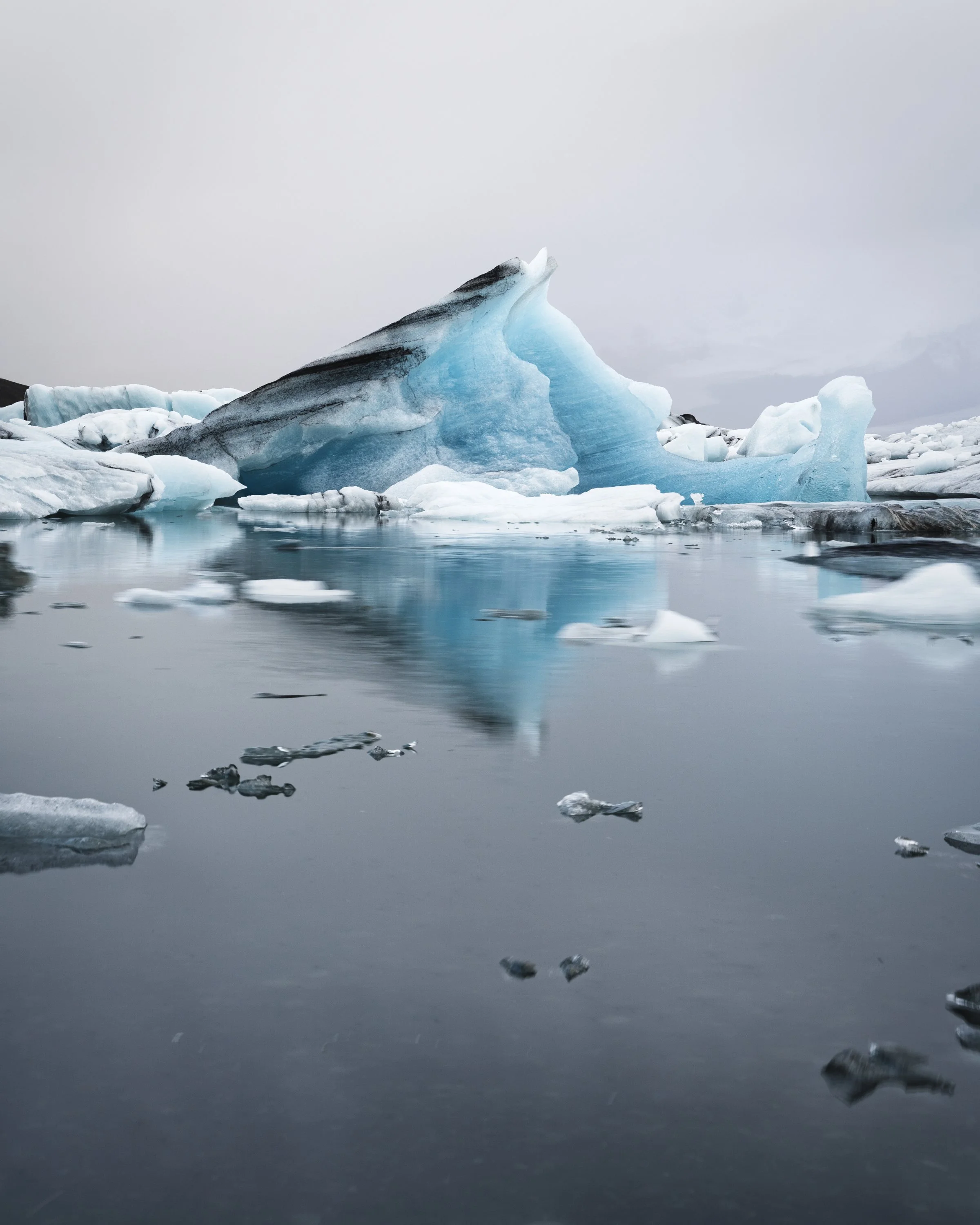 Eisberg im Wasser