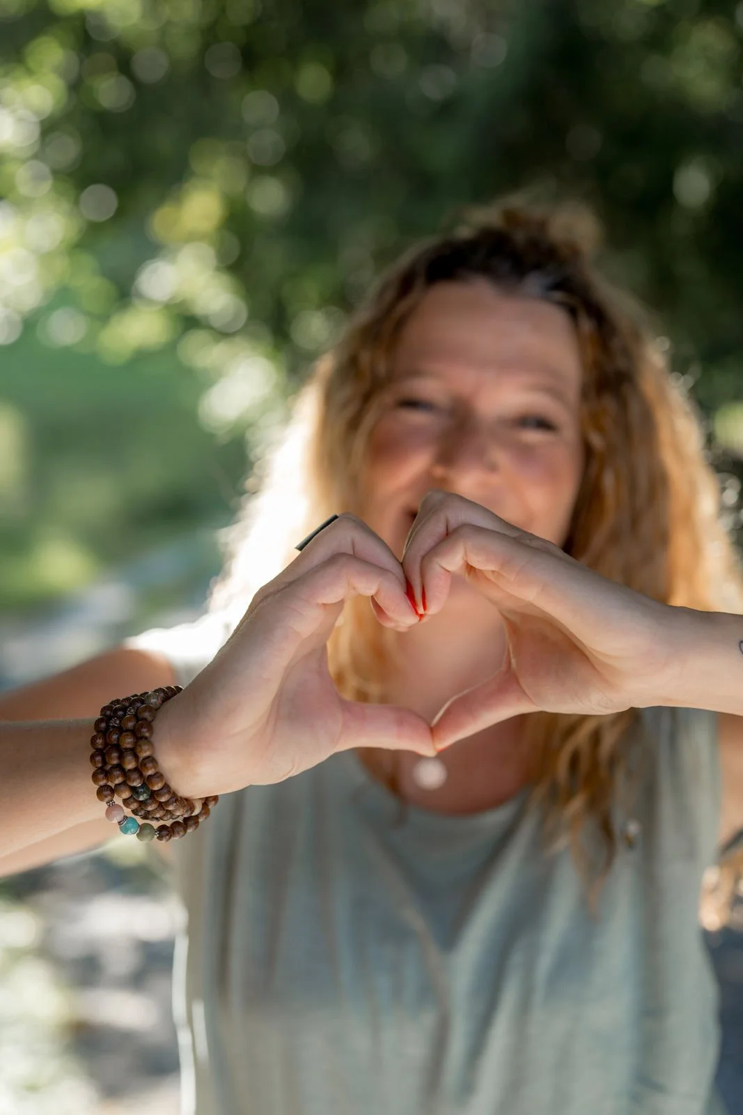 Gabriele Heinzle mit Herzöffner-Meditation für mehr Ruhe und Verbindung zu dir selbst