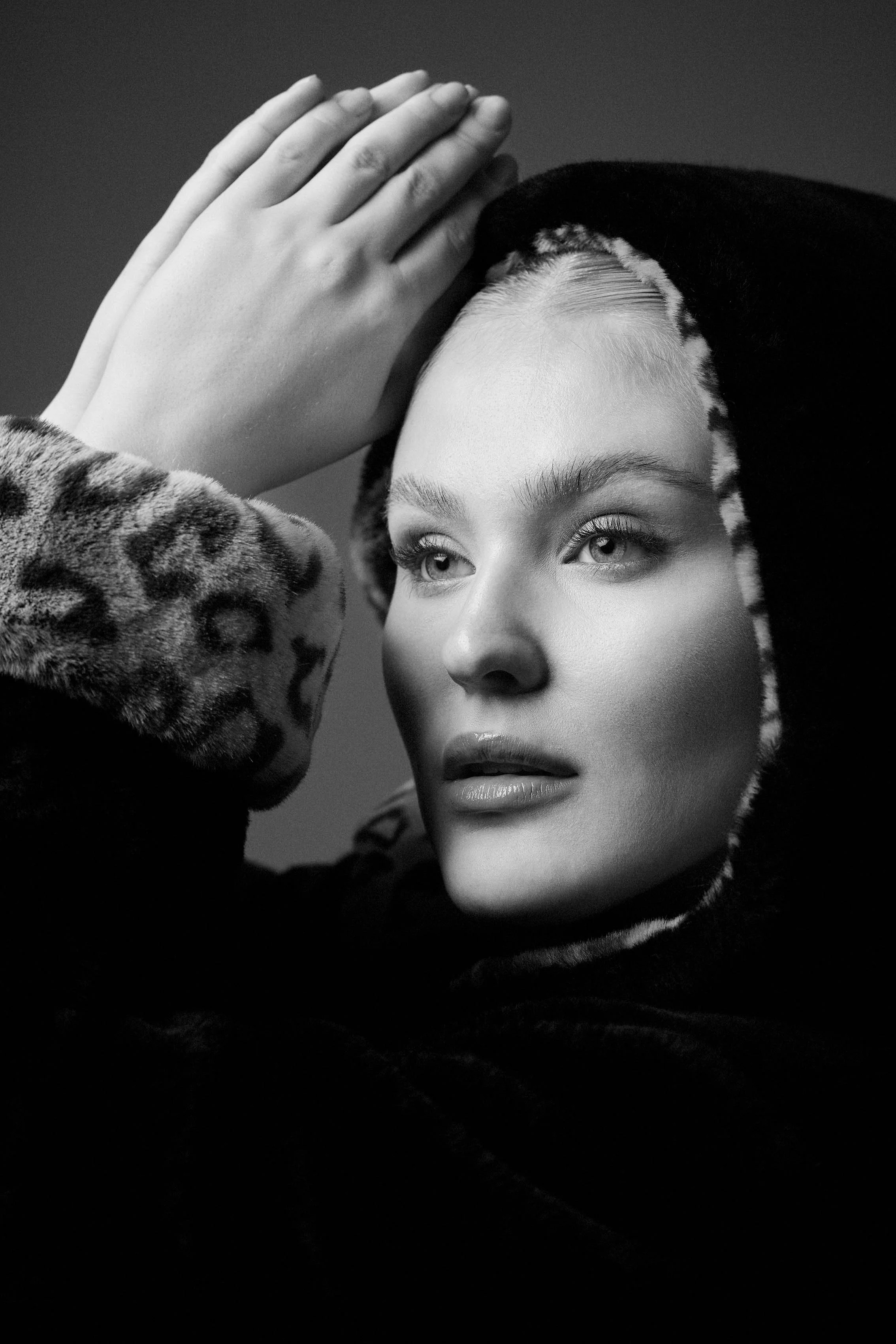 Saga 2511088282 kopiera 2.jpg