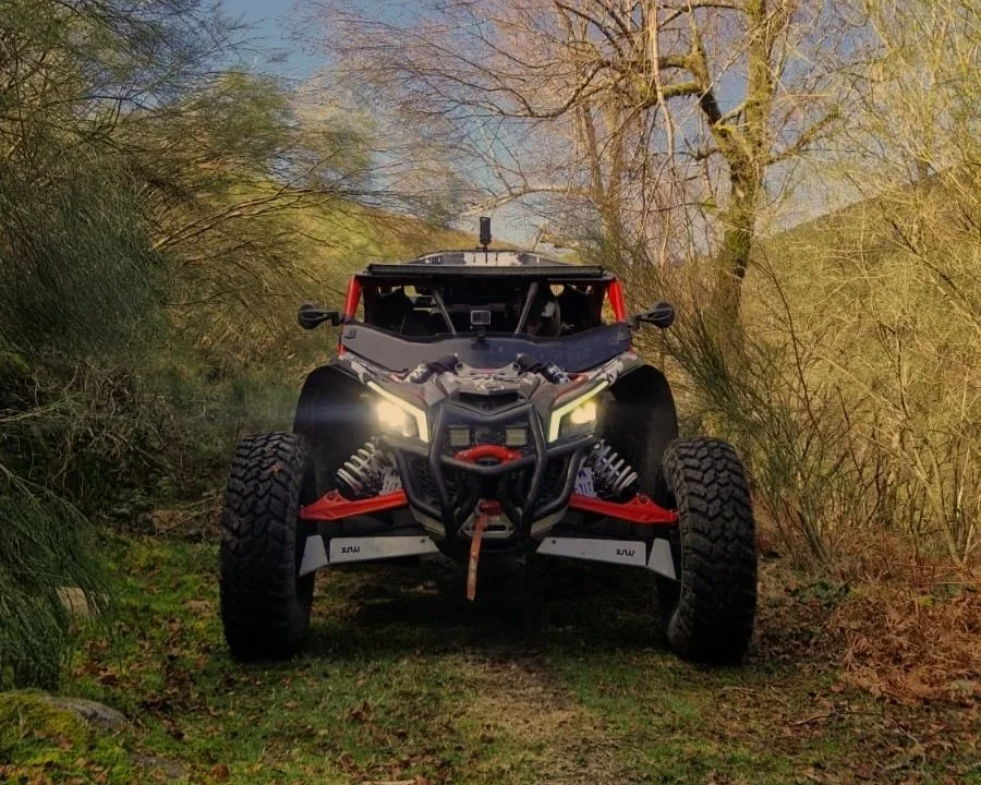 Buggy aventura no monte e na montanha do Gerês em Braga