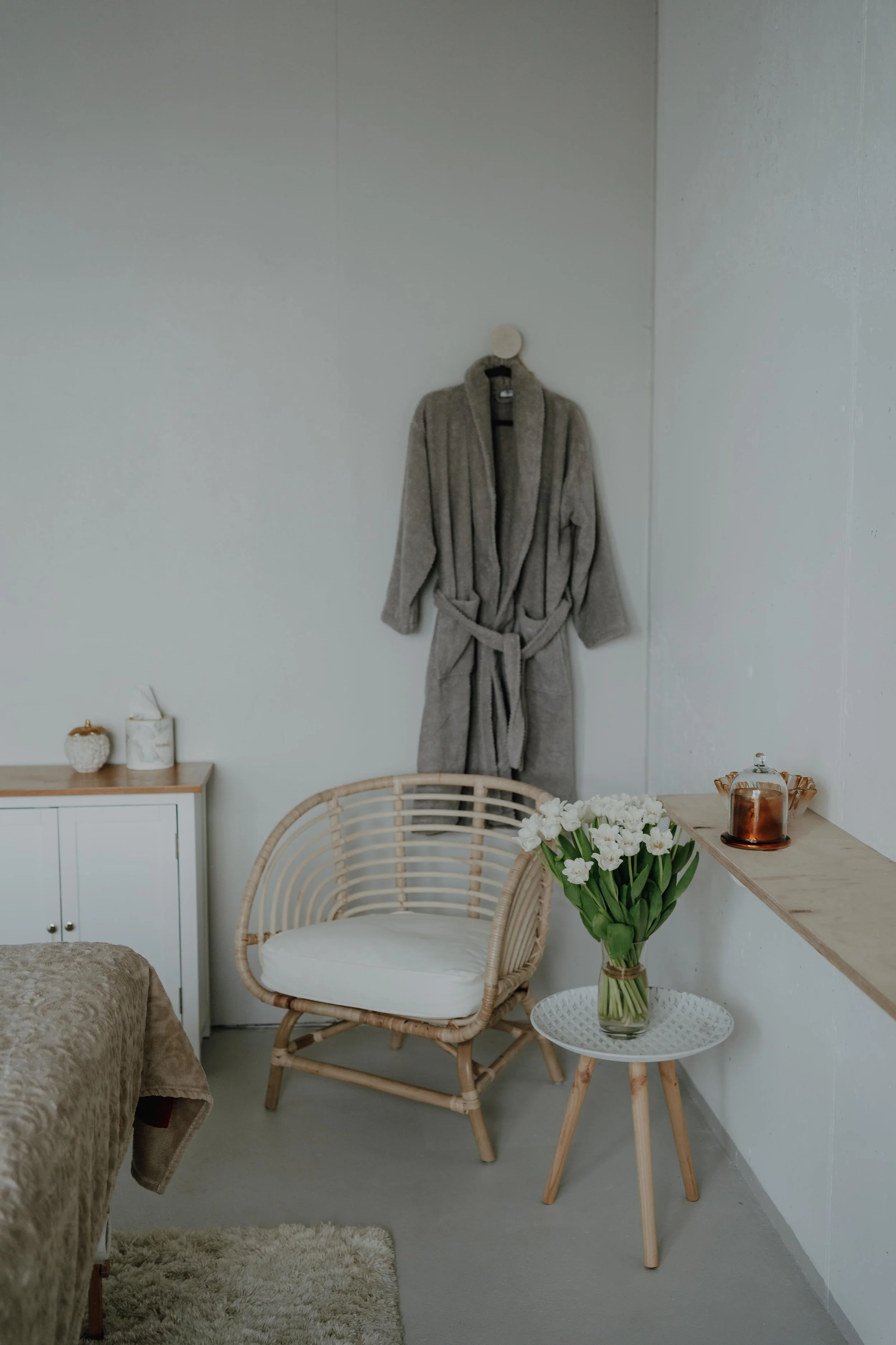 TOTAL RELAX: 1-Day Personal Retreat One-on-one with a Therapist