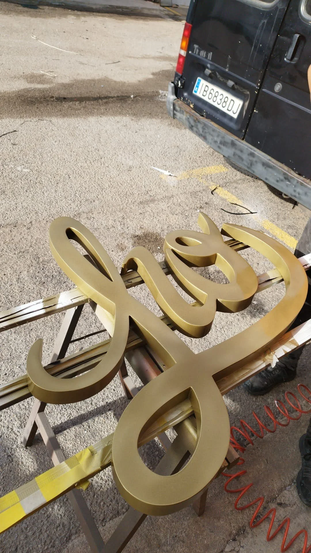 Letras corpóreas en PVC retroiluminadas para Lío Mallorca