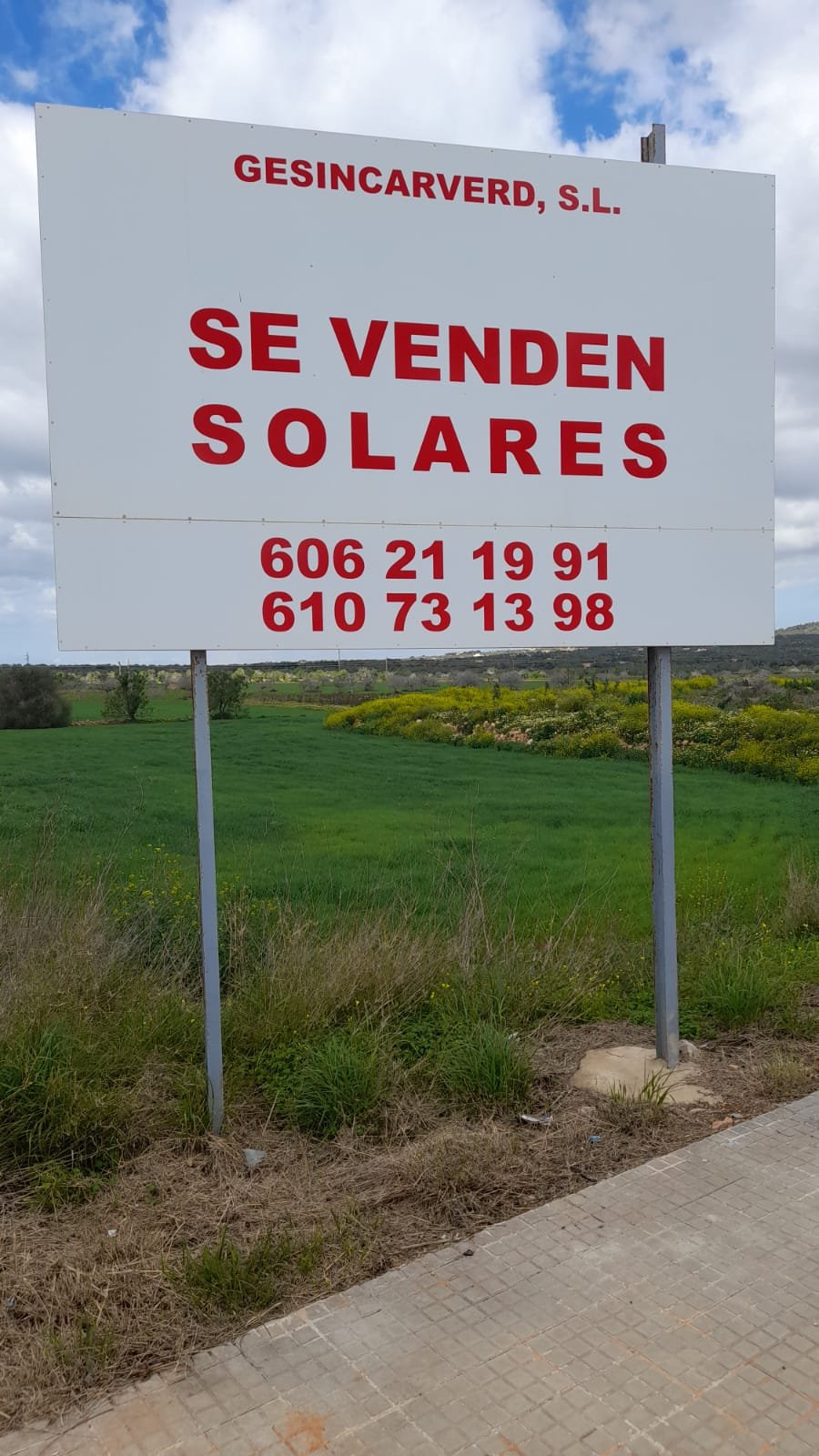 Valla informativa para terreno en venta
