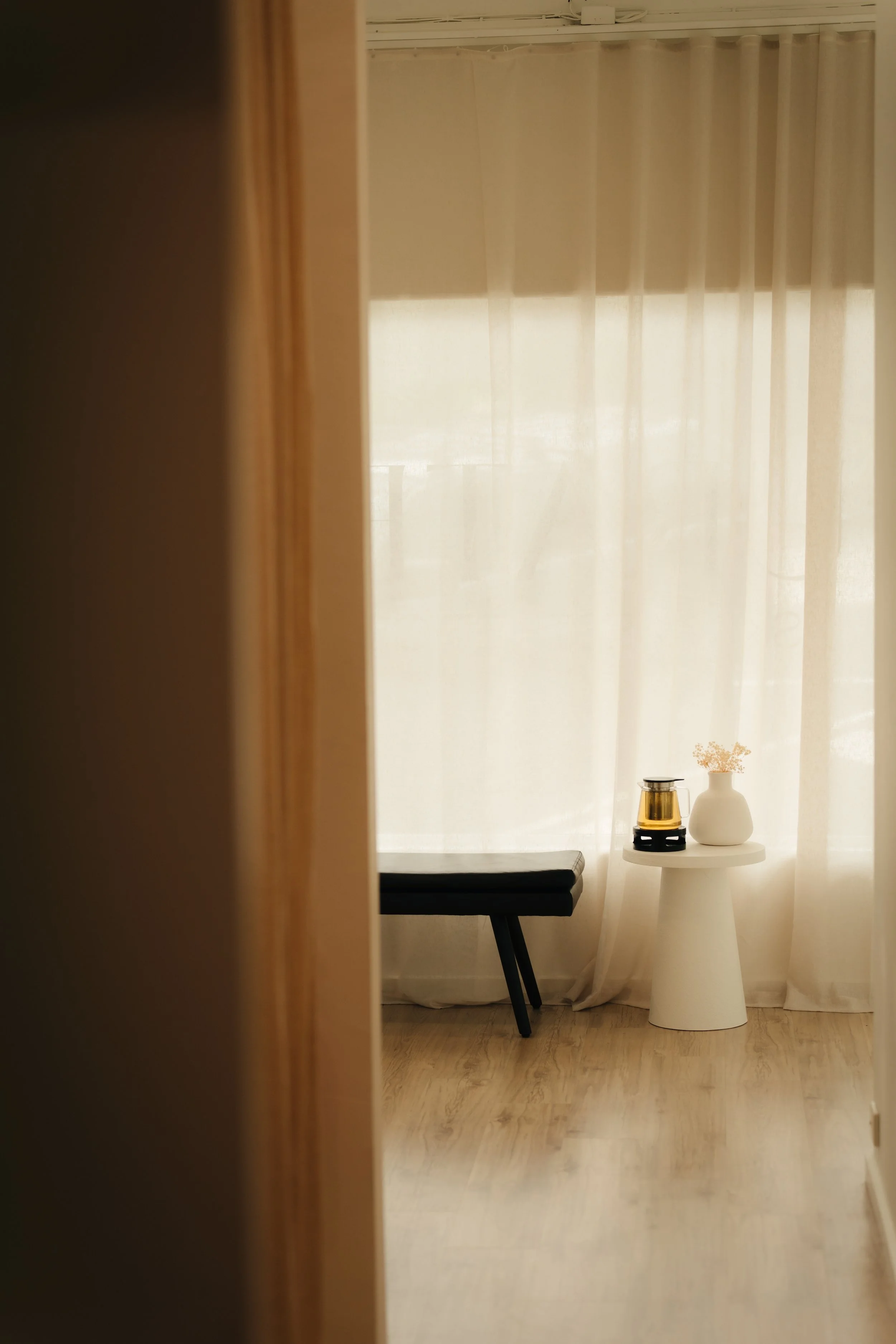 How to Choose the Right Skin Clinic (And What Most Clinics Won’t Tell You)