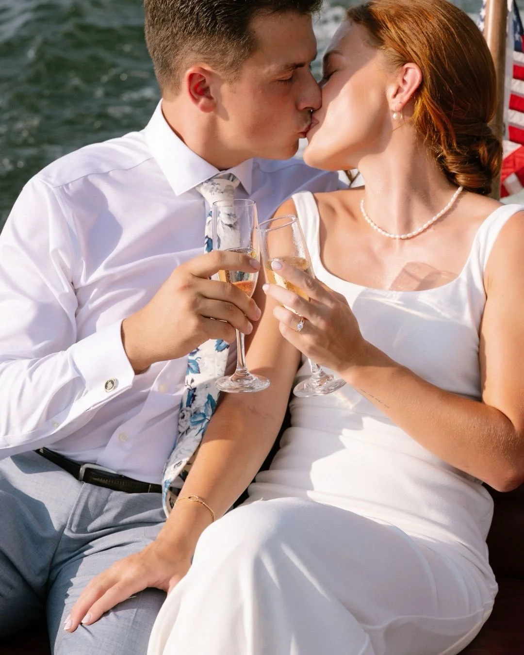 Okay but this whole wedding felt like a little movie ✨

Champagne on the boat, sunset on the water, a carousel ride in wedding attire, and two people who looked genuinely so happy to be married. The kind of day that felt relaxed, fun, and completely 