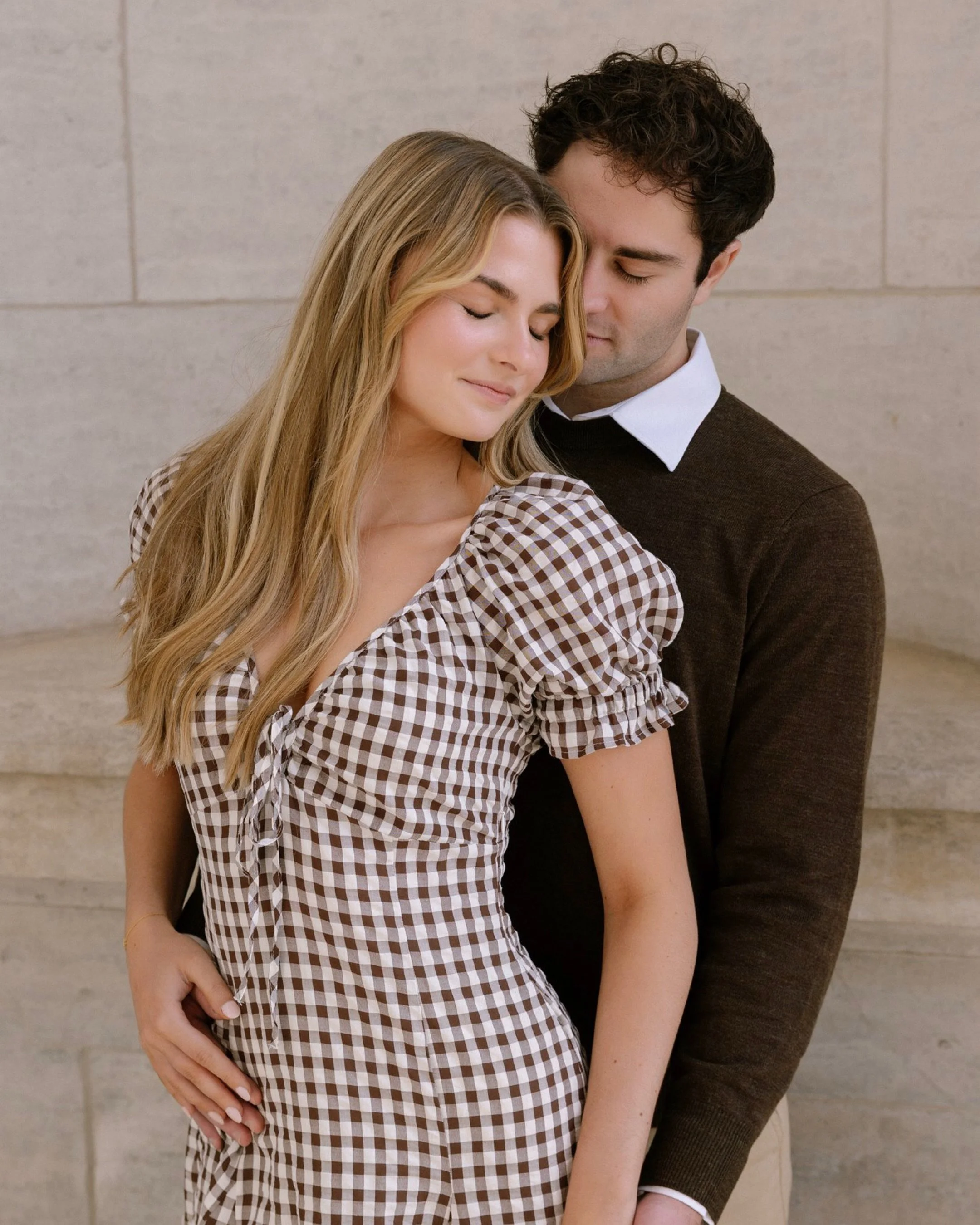 Who doesn&rsquo;t love a fall engagement session?! 🍁💍

Kate &amp; Matt&rsquo;s session couldn&rsquo;t have been more perfect&hellip;
I&rsquo;m obsessed with every single photo. 

How is it already Halloween week?!?! 

#enagementsession #fallphotosh