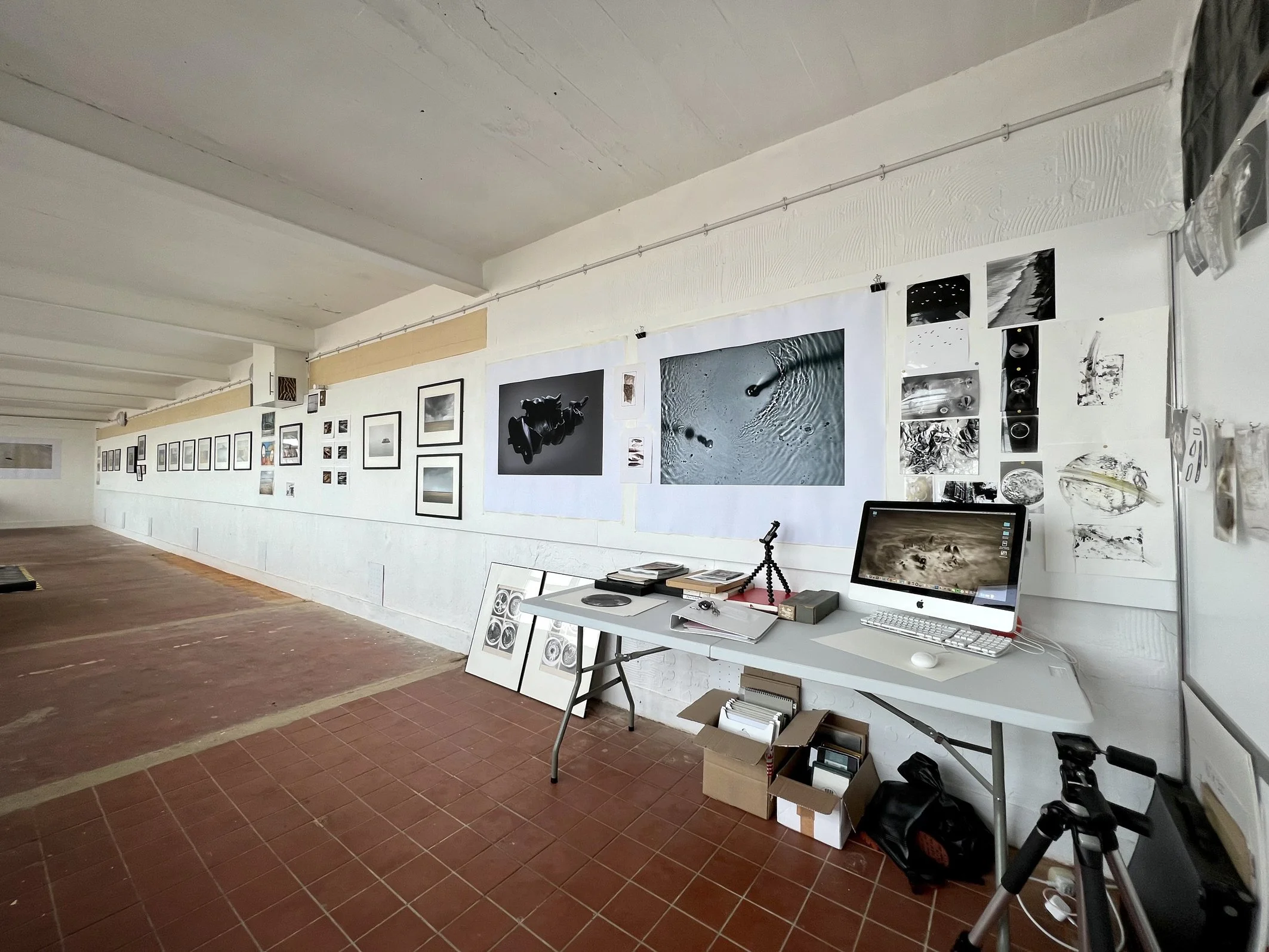 Exhibition wide shot Artspace Cromer Sept 2022 copy.jpg