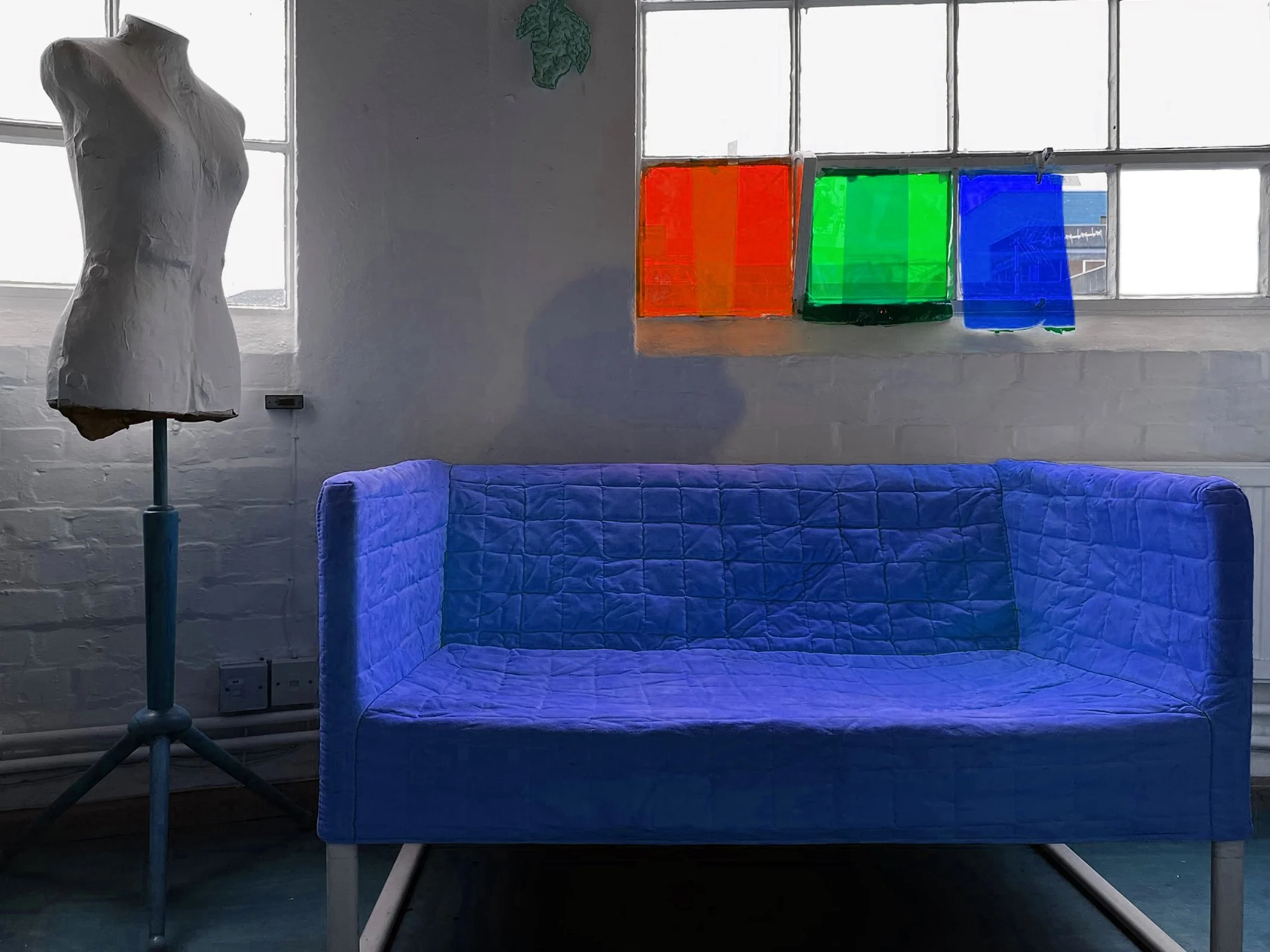 21 CMYK RGBW sofa Artpocket Nov 2021.jpg