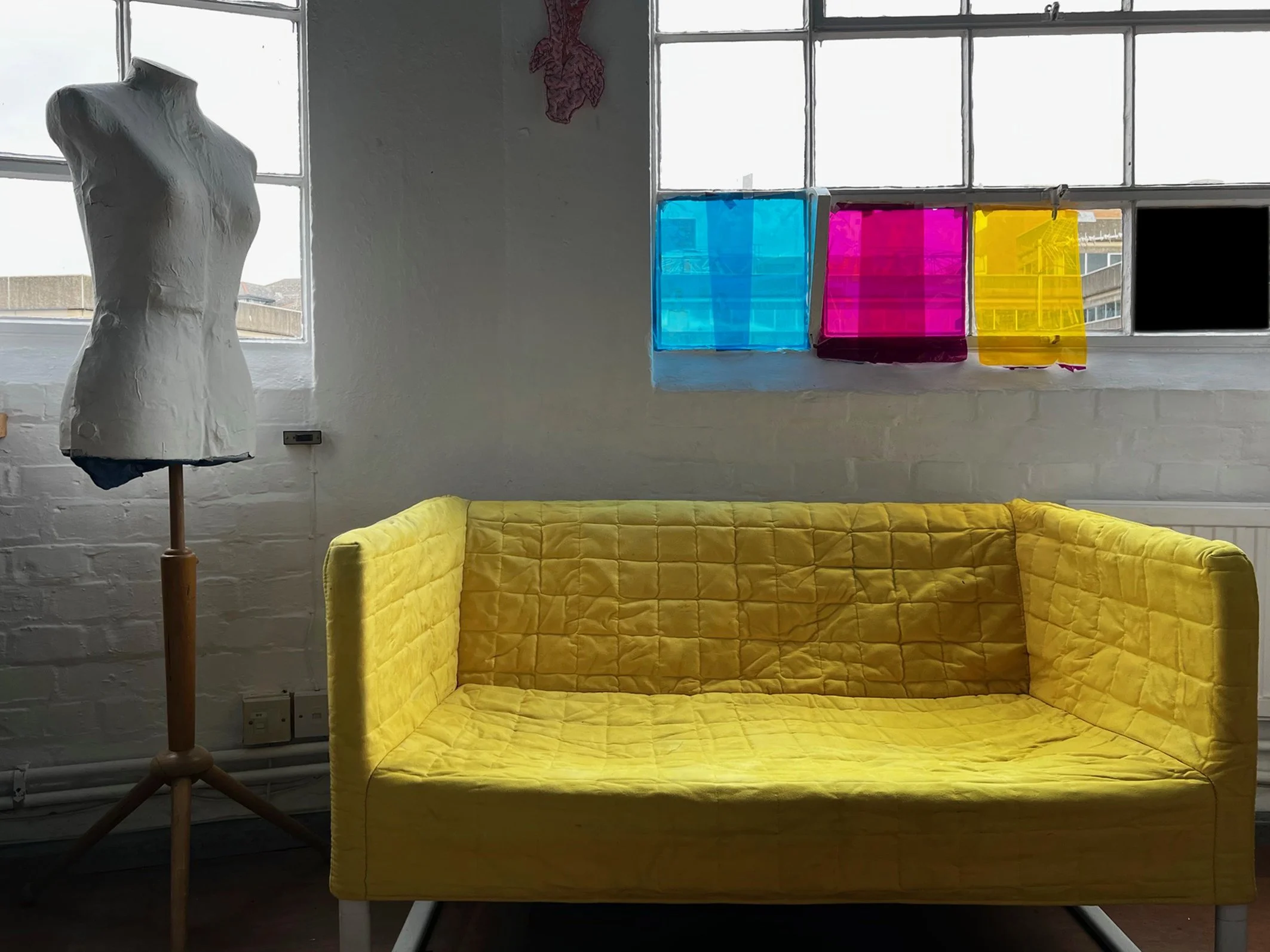 22 CMYK Sofa 1 Artpocket Nov 2021.jpg