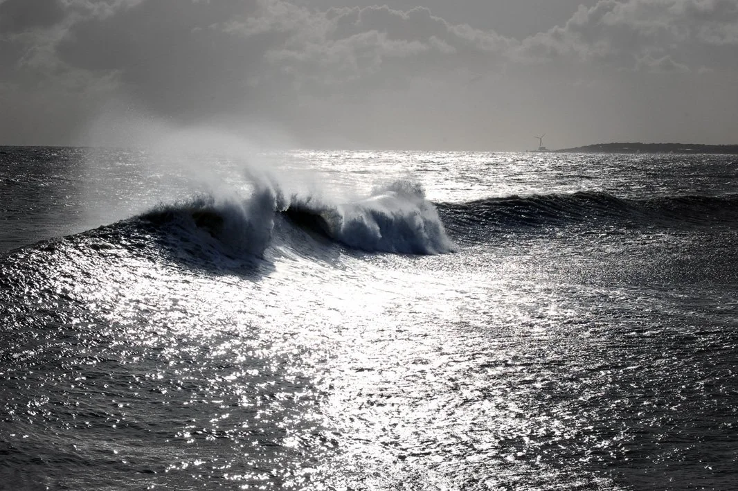 39 Wave forming 7, Gorleston on Sea copy 2.jpg