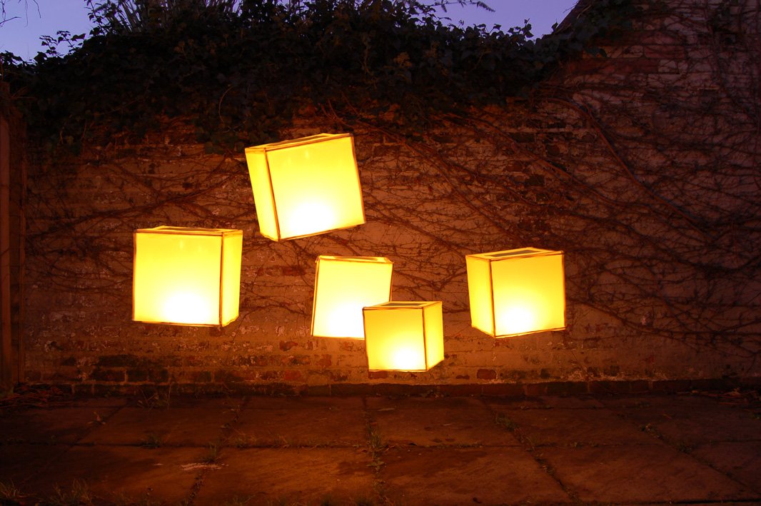 Lanterns 3 Dec 08 copy 4.jpg