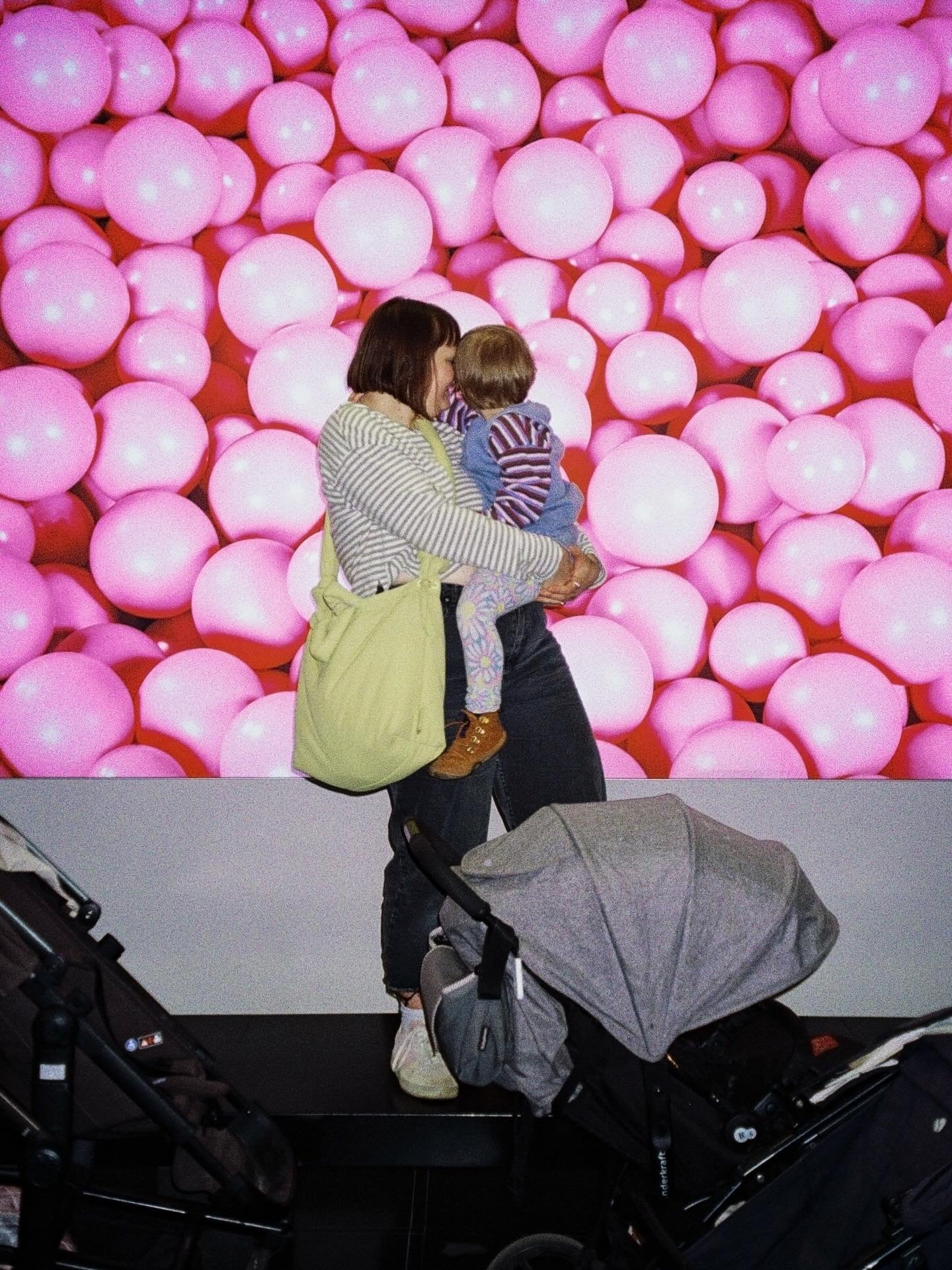 Kann manchmal nicht glauben das ich deine Mama sein darf 💫 

Da sind diese Dinge die sich in mein Ged&auml;chtnis eingebrannt haben; Als du endlich auf meiner Brust lagst, wie du das erste Mal Mama sagst, wie du dich auf deinen talentierten starken 