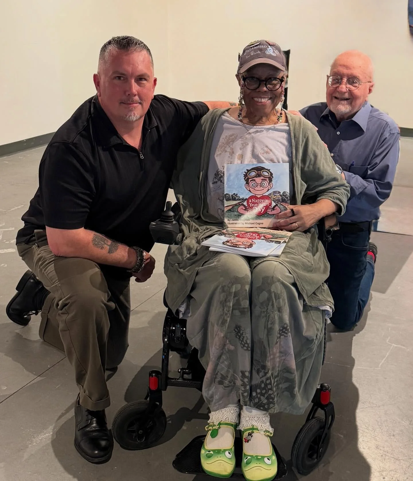 Thank you @belindamanning6355 for stopping by and supporting @jamie_stephan_r.i.s.e and our book. The conversations are always inspiring and you bring so much hope to the world. @michaelcagno