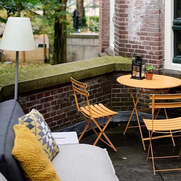 nescio-cafe-terrace-generator-amsterdam1.jpg