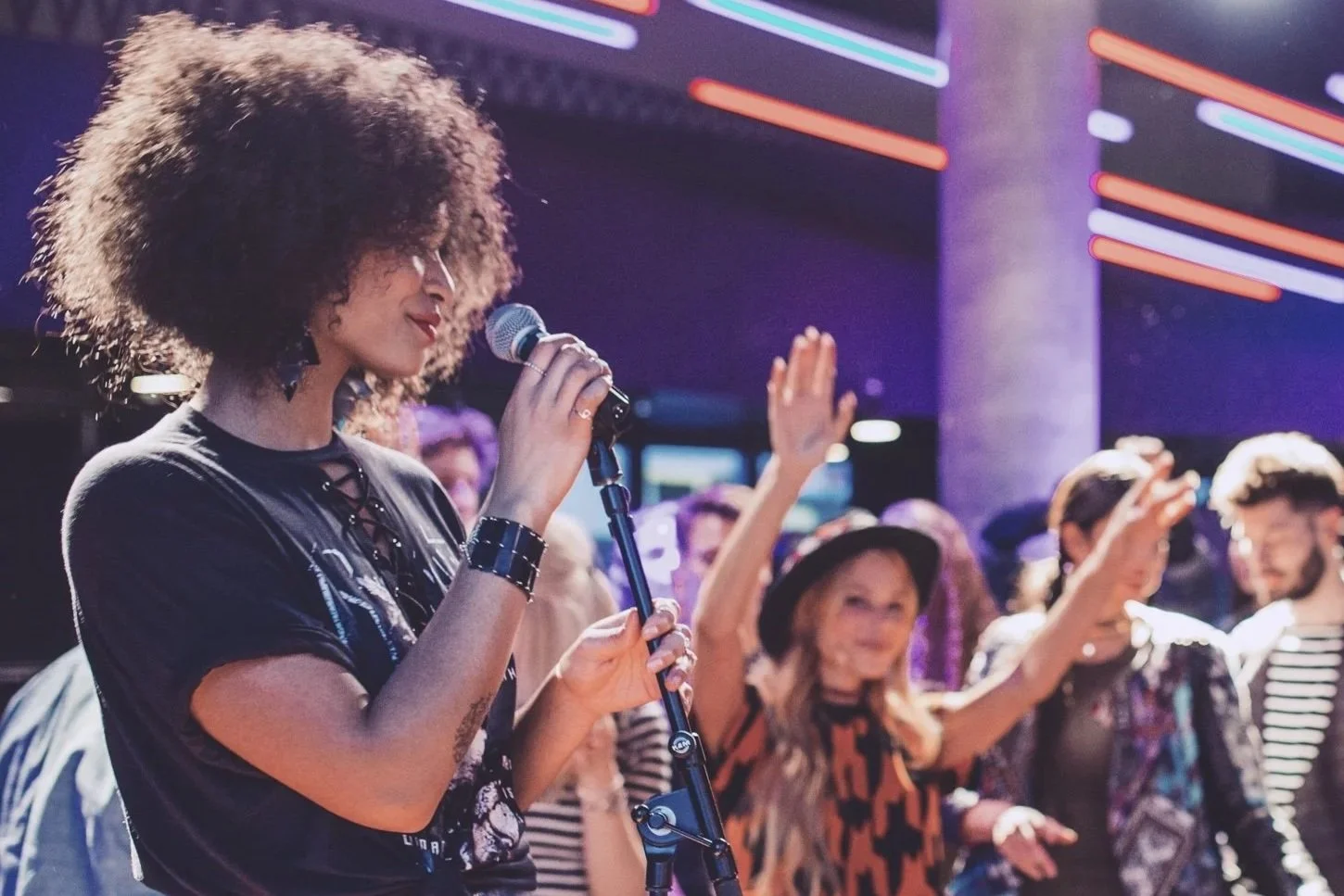 KARAOKE NIGHT