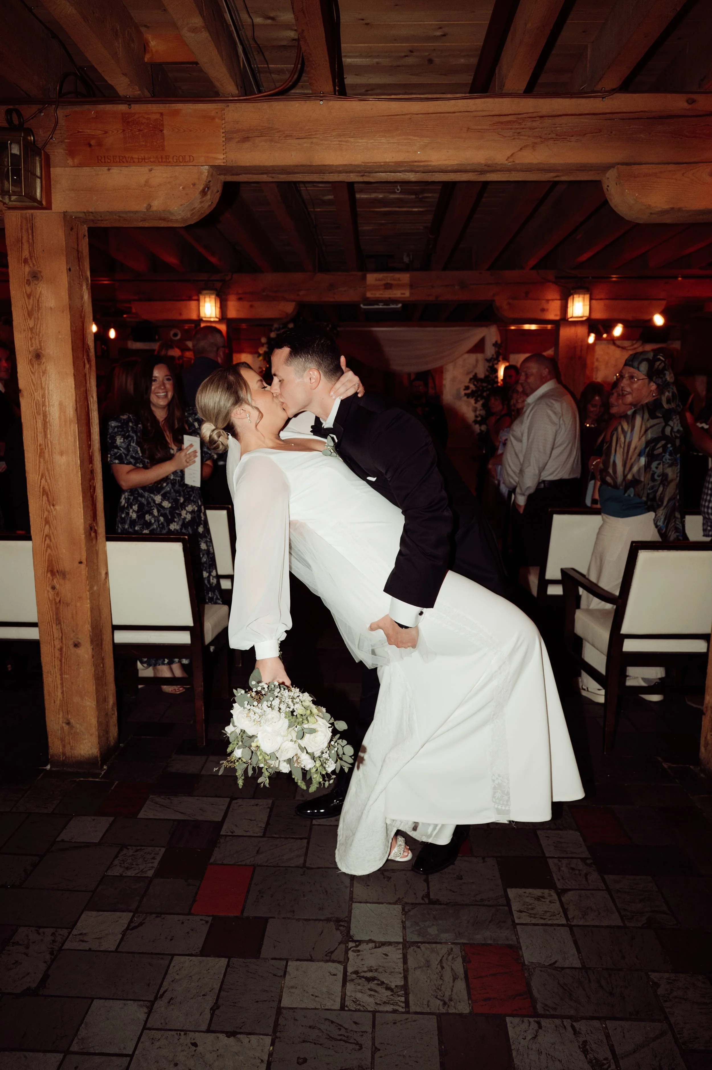 G & B Sneak Peeks | R Pardy Photography-45.jpg