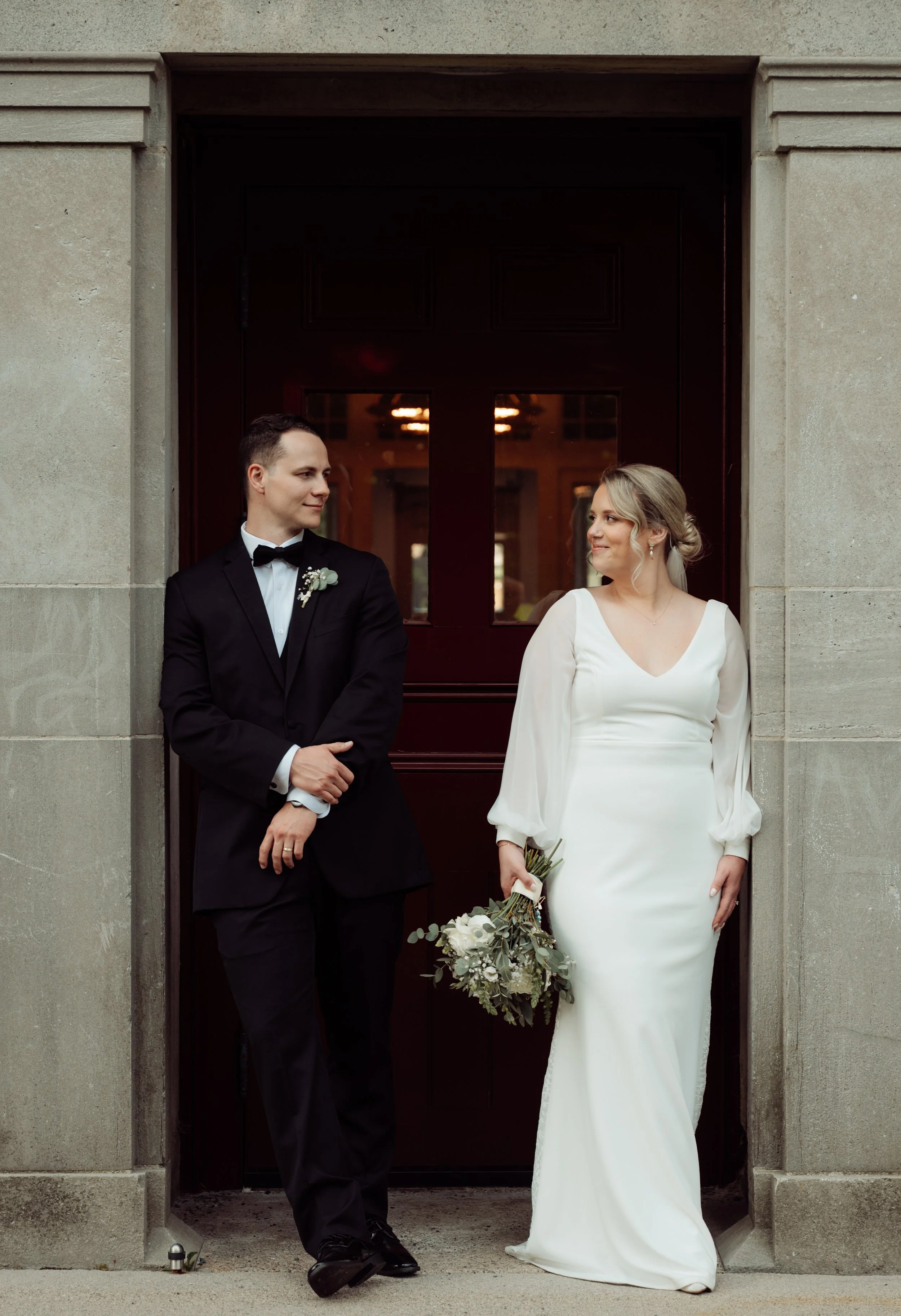 G & B Sneak Peeks | R Pardy Photography-86.jpg
