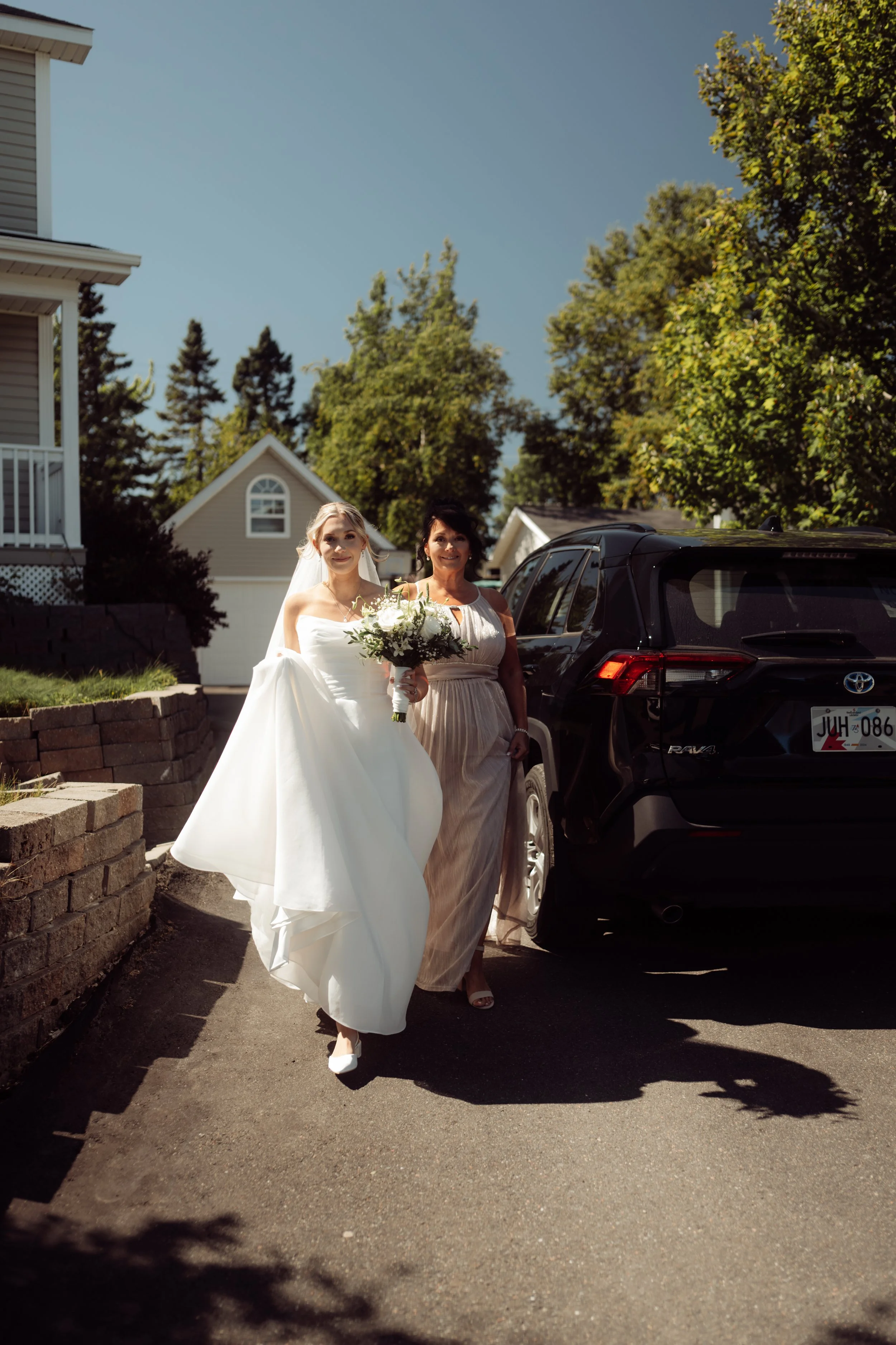 B & L The Sneak Peeks | R Pardy Photography-45.jpg
