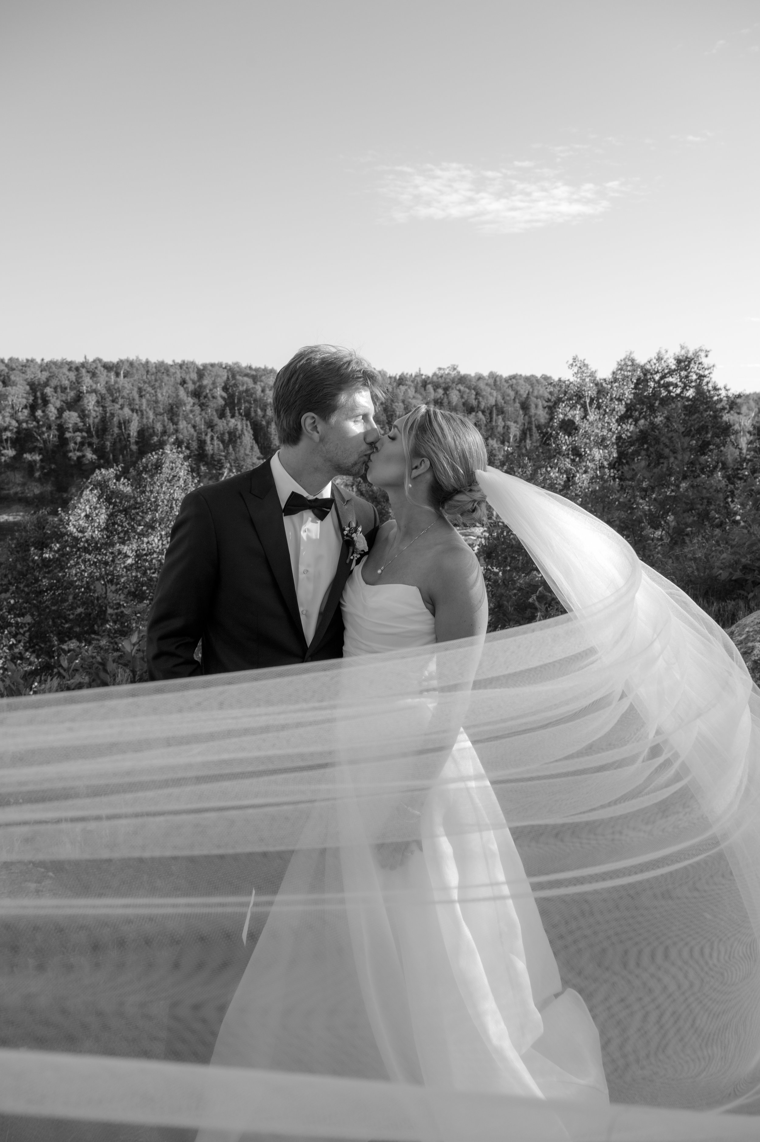 B & L The Sneak Peeks | R Pardy Photography-138.jpg