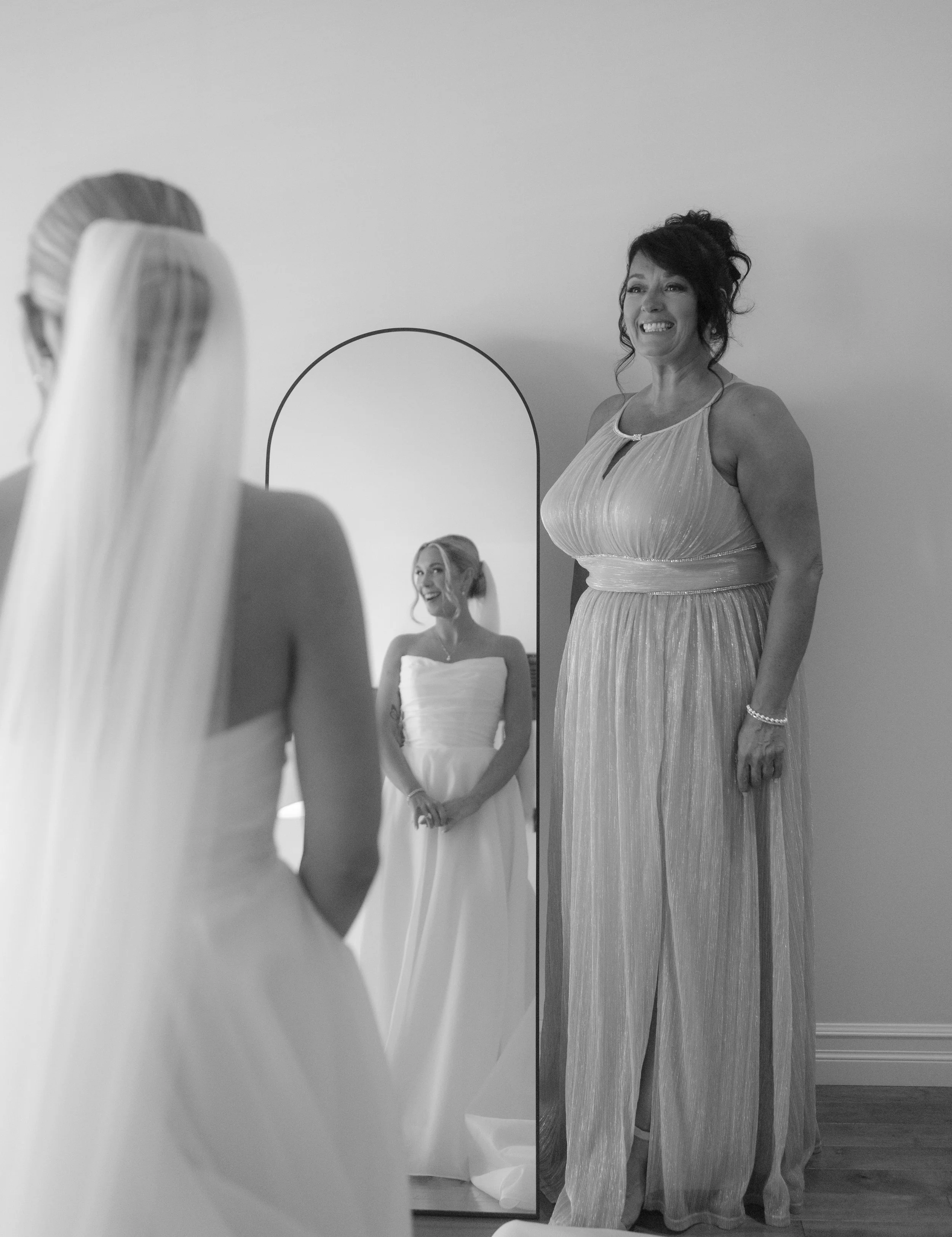 B & L The Sneak Peeks | R Pardy Photography-27.jpg