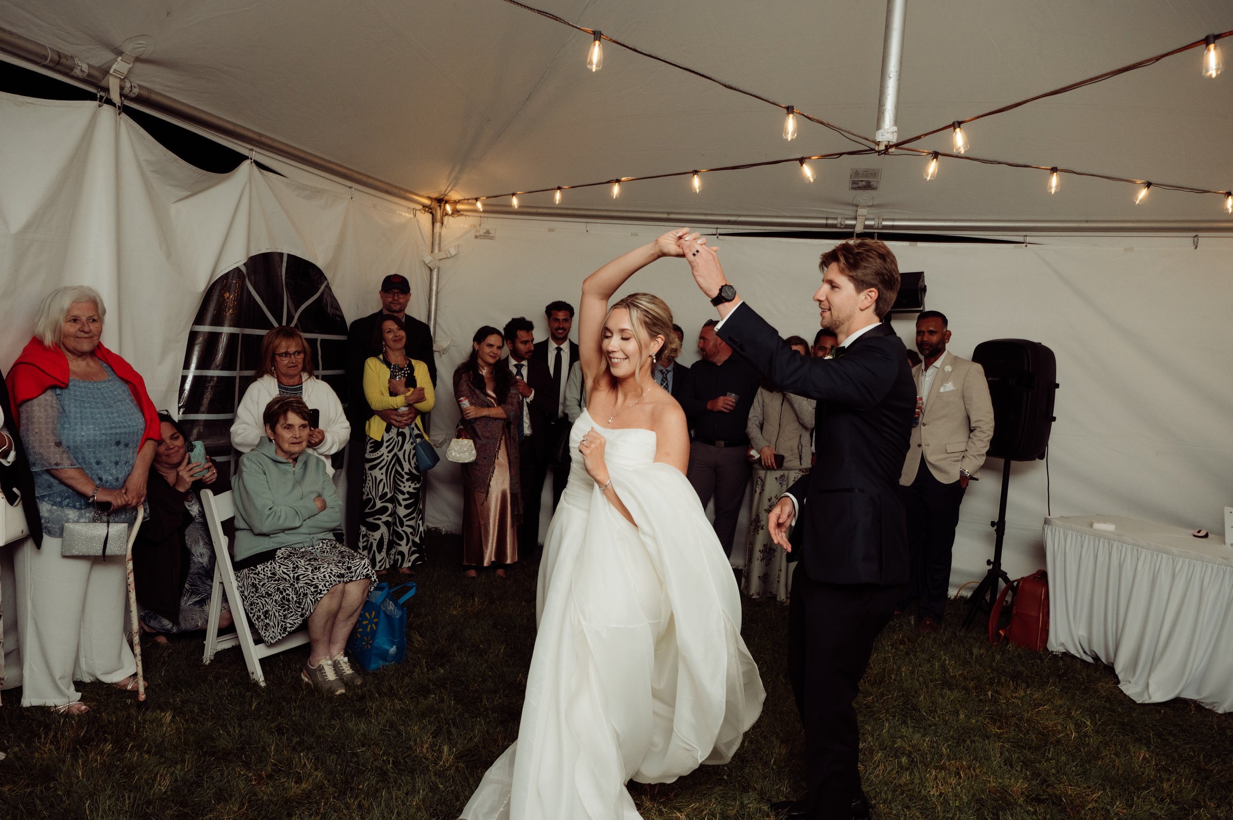 B & L The Sneak Peeks | R Pardy Photography-159.jpg
