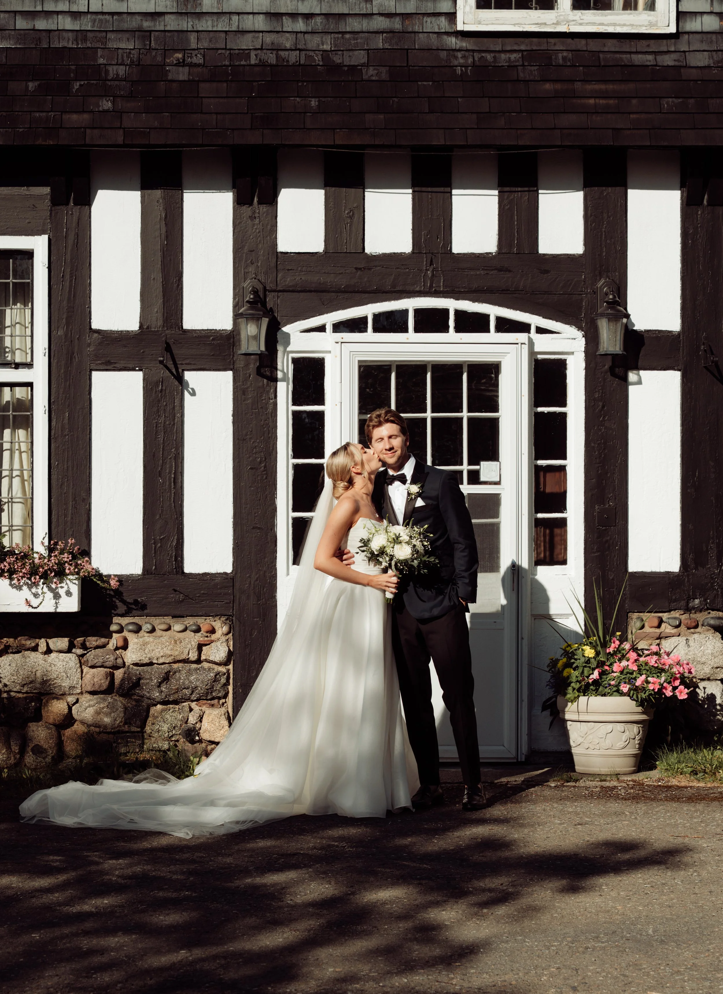 B & L The Sneak Peeks | R Pardy Photography-127.jpg