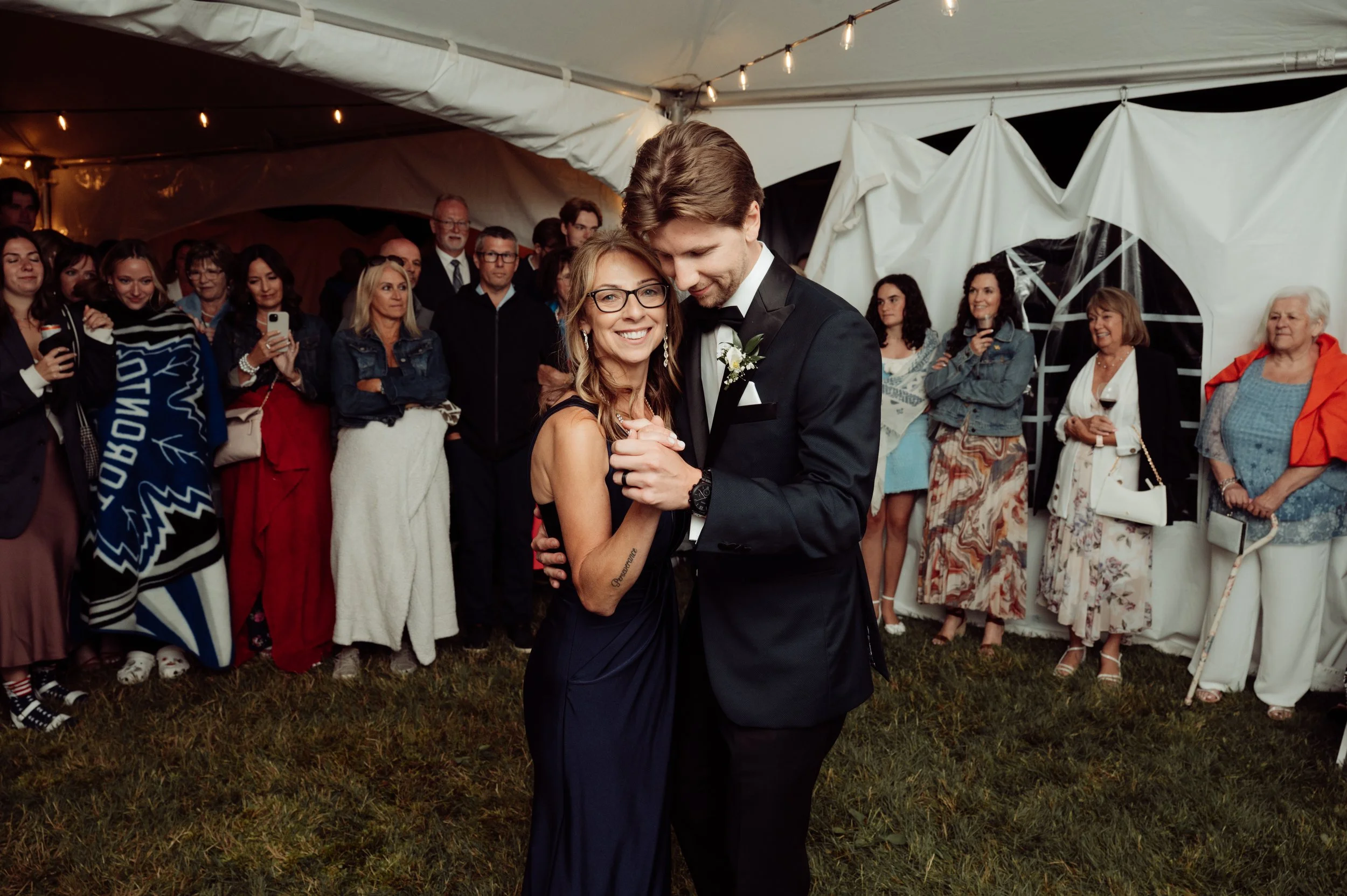 B & L The Sneak Peeks | R Pardy Photography-163.jpg