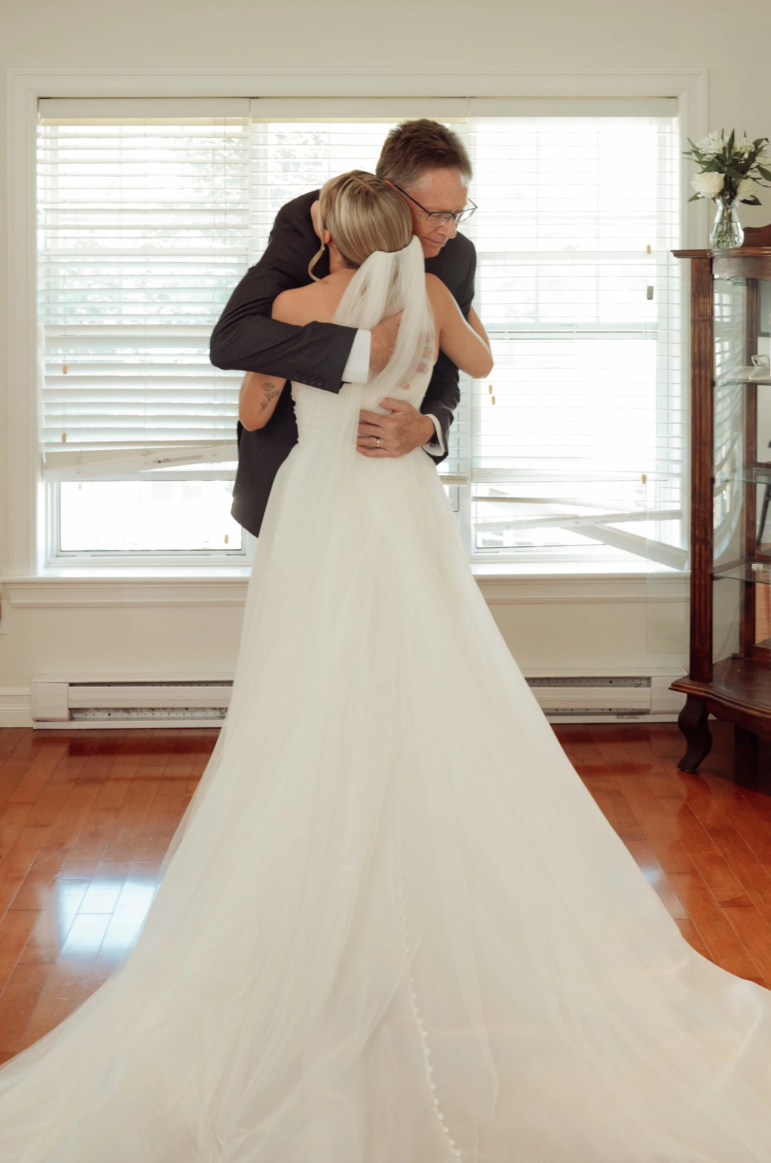 B & L The Sneak Peeks | R Pardy Photography-29.jpg