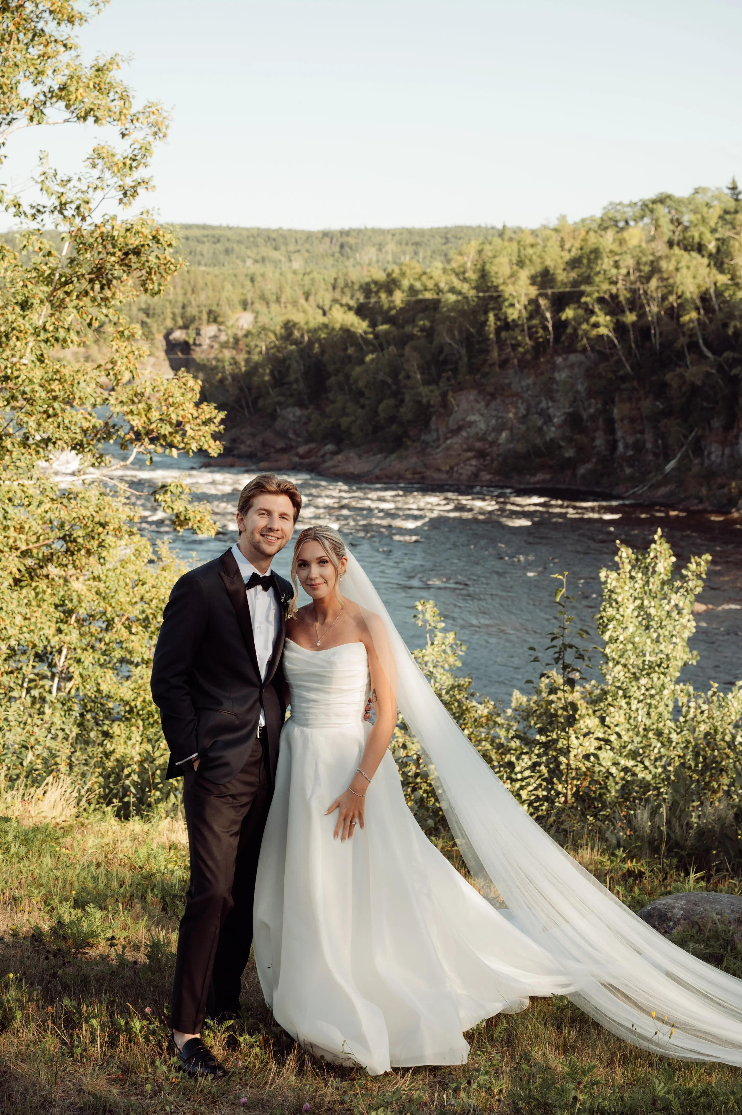 B & L The Sneak Peeks | R Pardy Photography-140.jpg