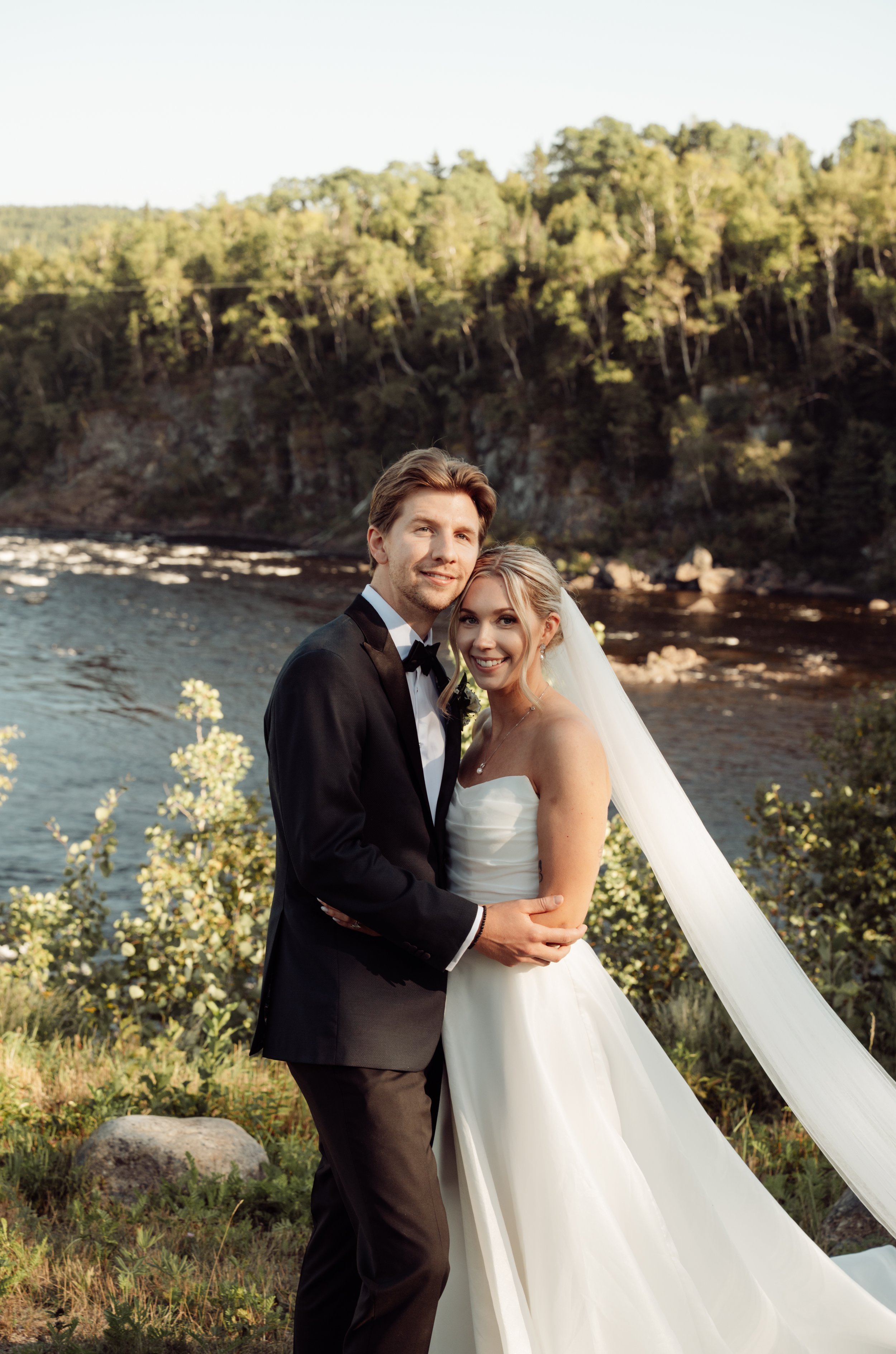 B & L The Sneak Peeks | R Pardy Photography-141.jpg