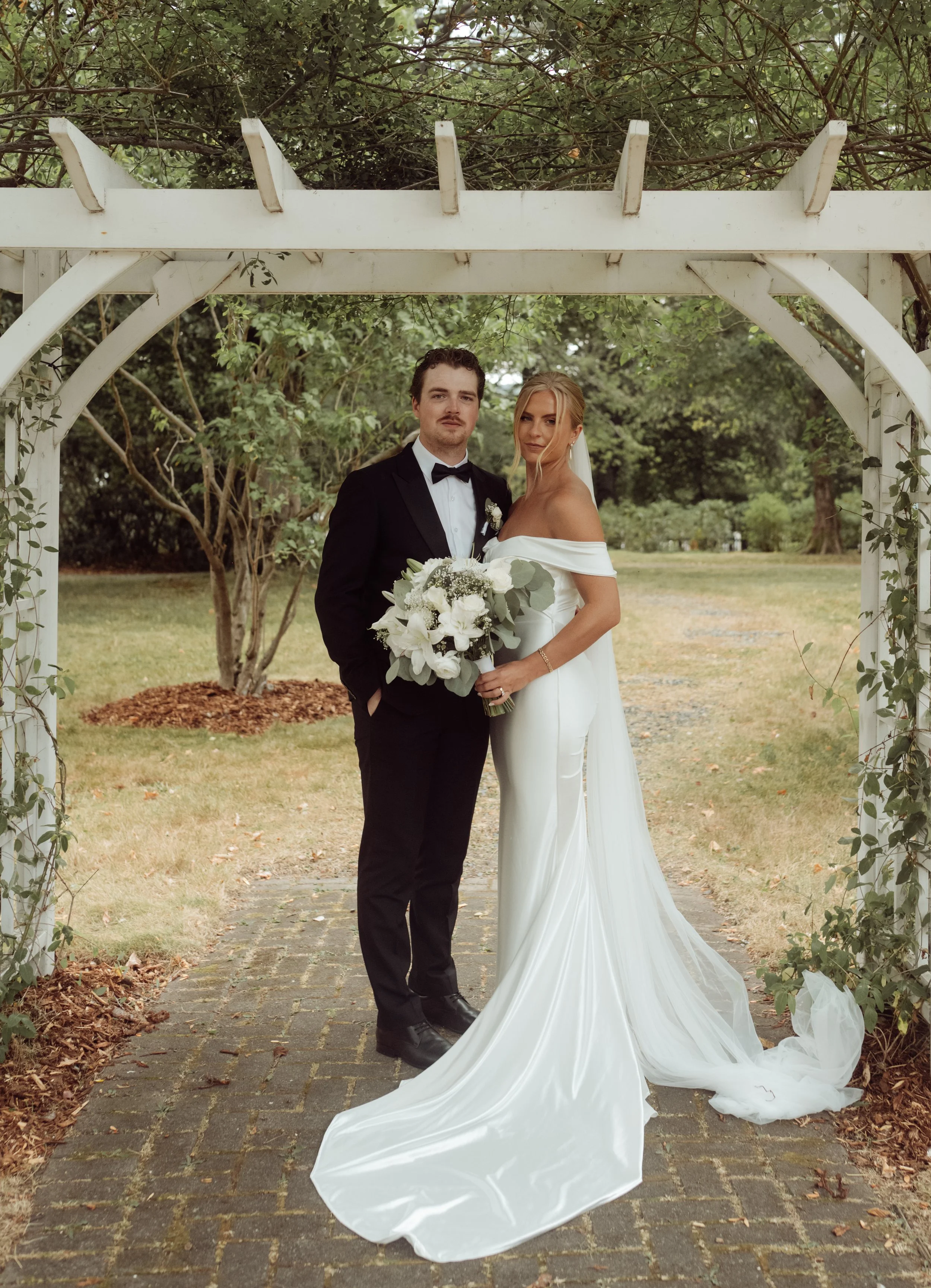 L & M  Sneak Peek | R Pardy Photography-100.jpg