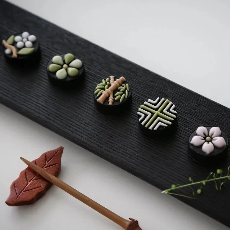 Natural Color, Gluten Free and Plant- Based Korean Desserts.