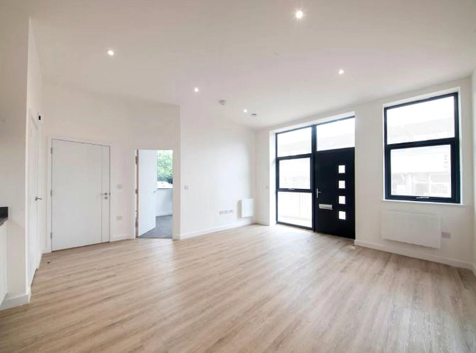 Ashwood_front_room.jpg