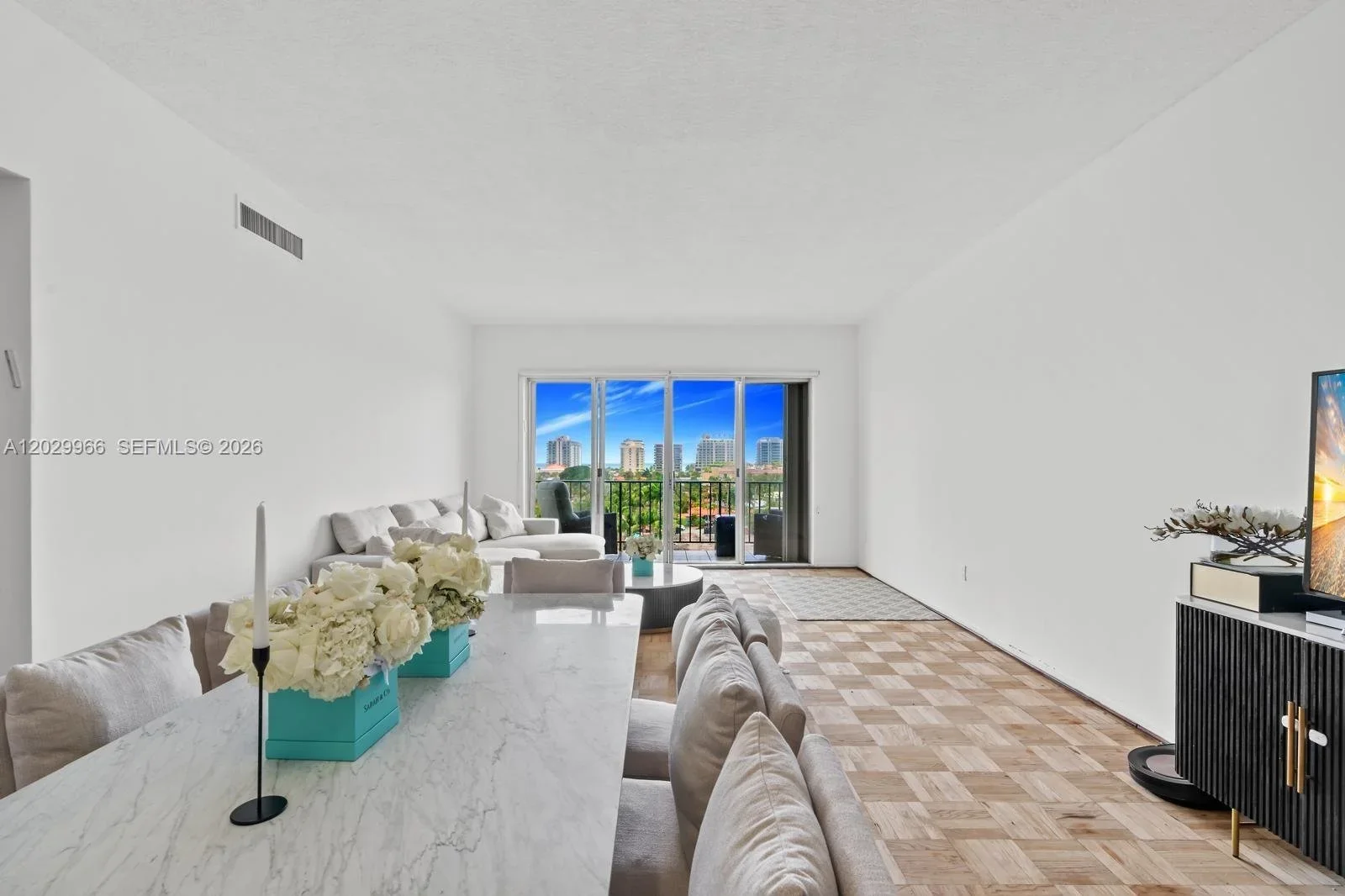 granada+condo+dinning+room.webp