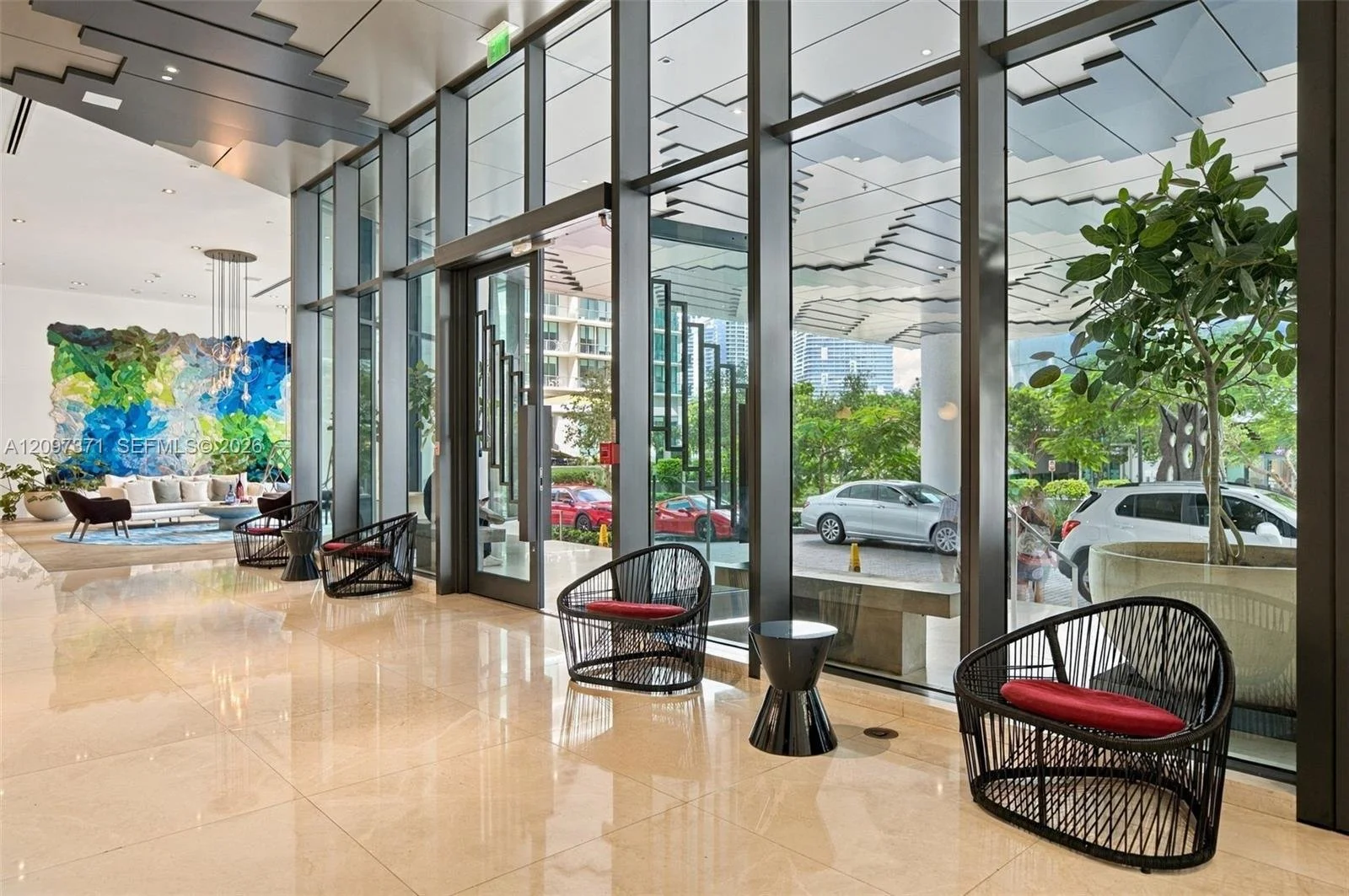 Paraiso-bay-condo-lobby-2.jpeg