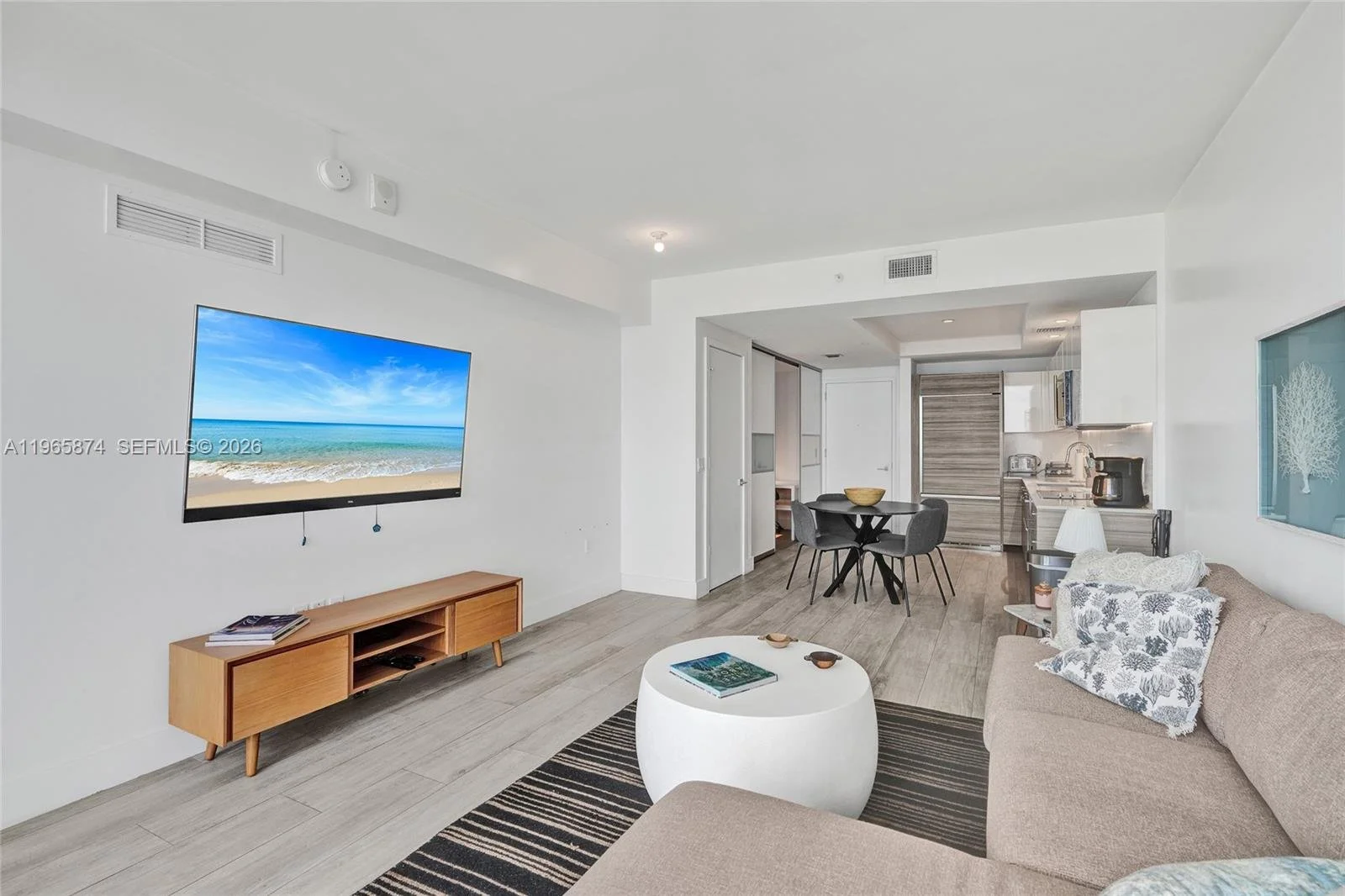 Hyde Midtown unit living.jpeg