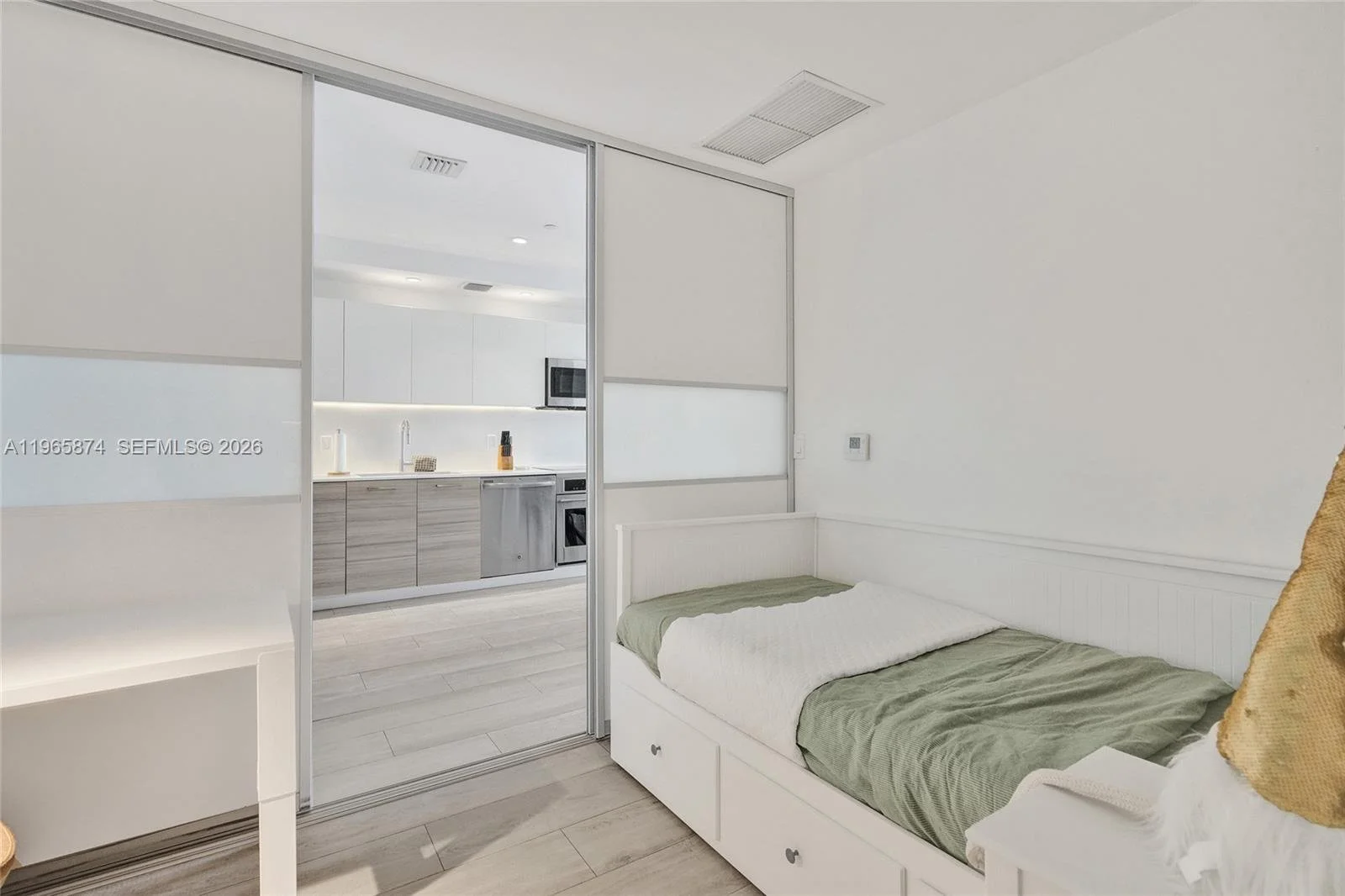 Hyde Midtown unit den2.jpeg