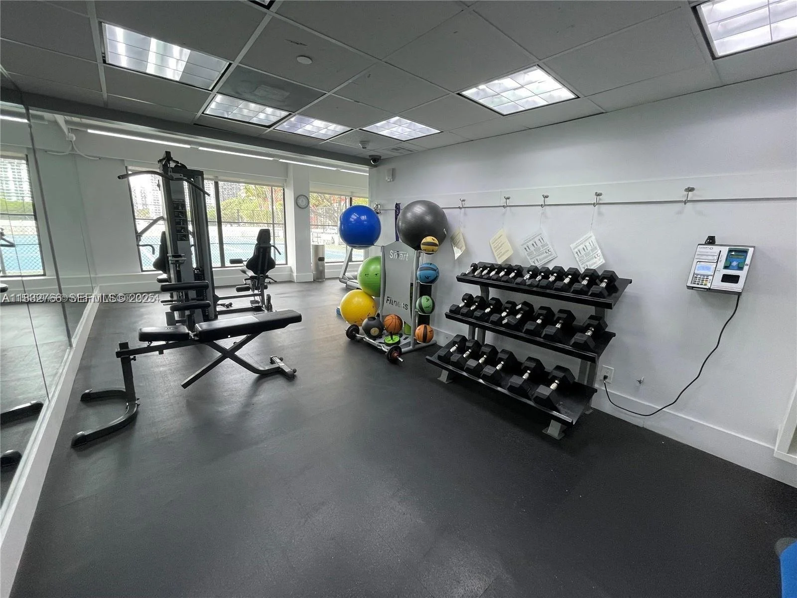 Brickell Harbour Condominium gym.jpeg