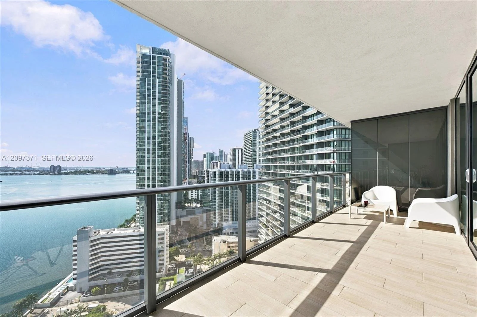 Paraiso-bay-condo-balcony-4.jpeg