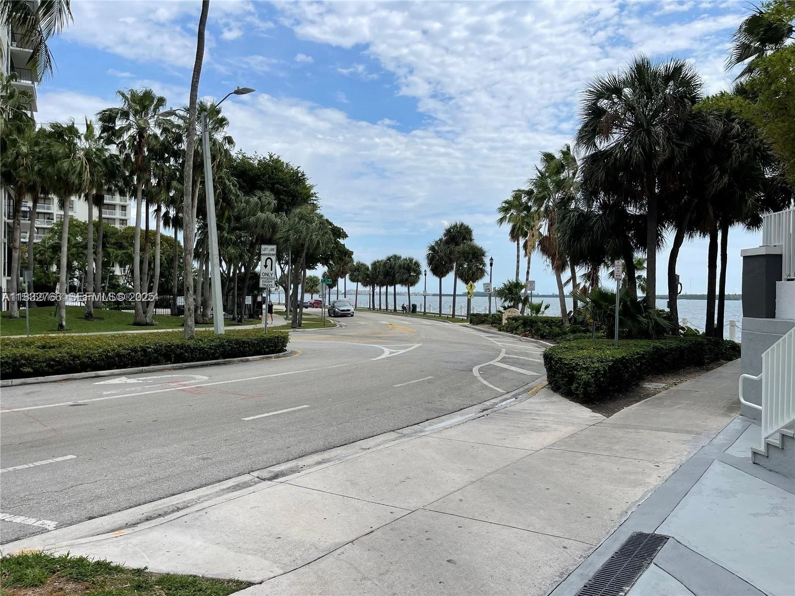 Brickell Harbour Condominium street.jpeg